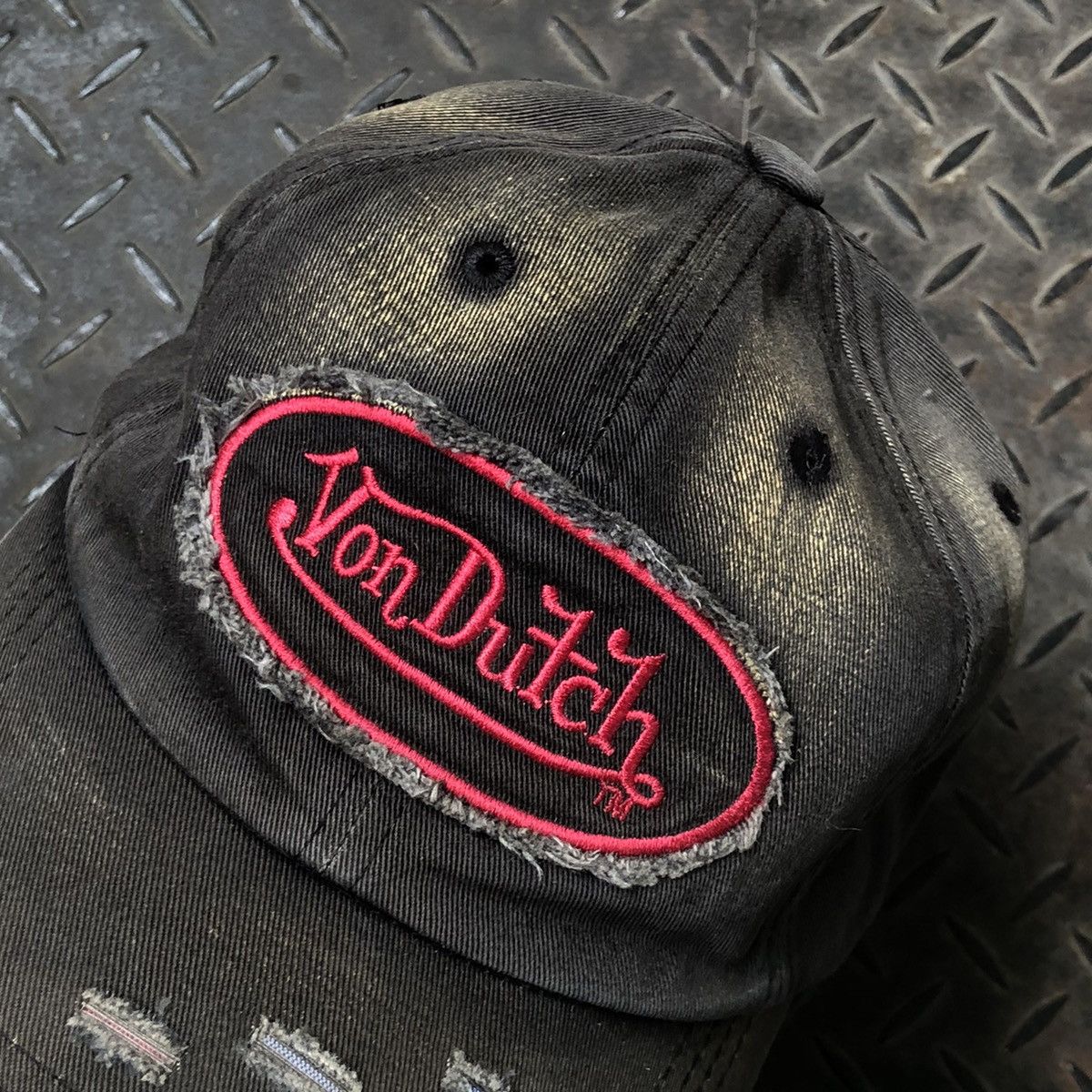 Japanese Brand 🚫 SOLD 🚫 Von Dutch Ripped Distressed Hat Denim Size ONE SIZE - 5 Thumbnail