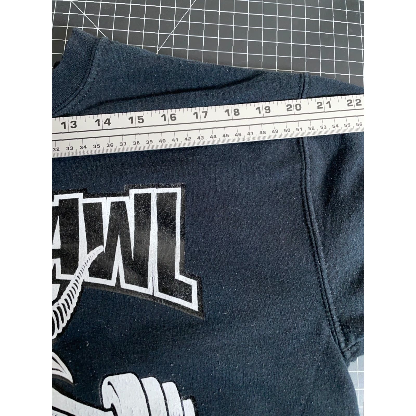 Gildan Gildan Fallbrawl Star Horns Print Sweatshirt Black Crewneck Adult Medium Men Regular Graphic Print Gothic Metal Style Size US M / EU 48-50 / 2 - 7 Thumbnail