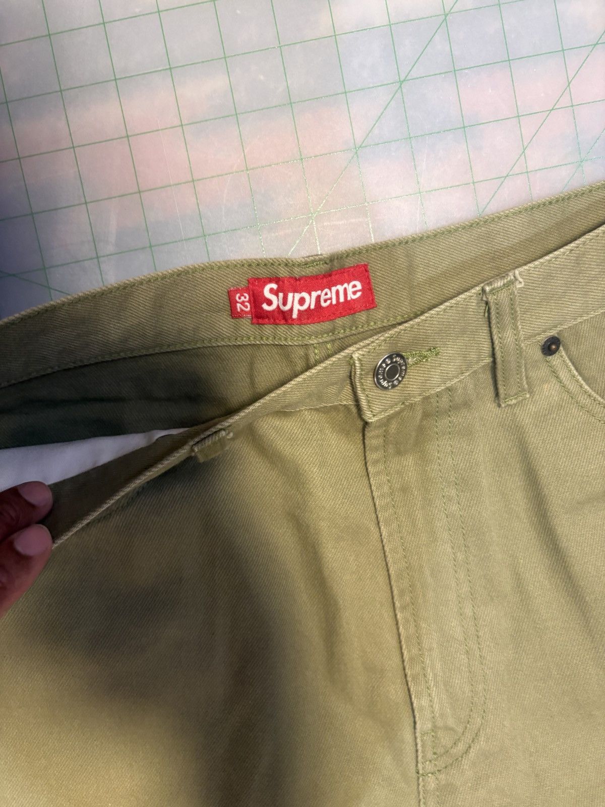 Supreme Supreme Olive Twill Pants w/Red Logo Tag Size US 32 / EU 48 - 2 Thumbnail