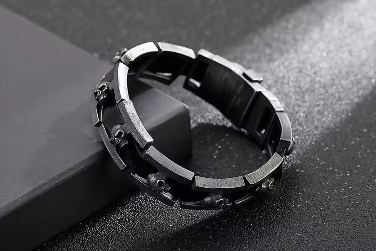 Jewelry Punk Gothic Skull Head Massive Bracelet Size ONE SIZE - 2 Thumbnail