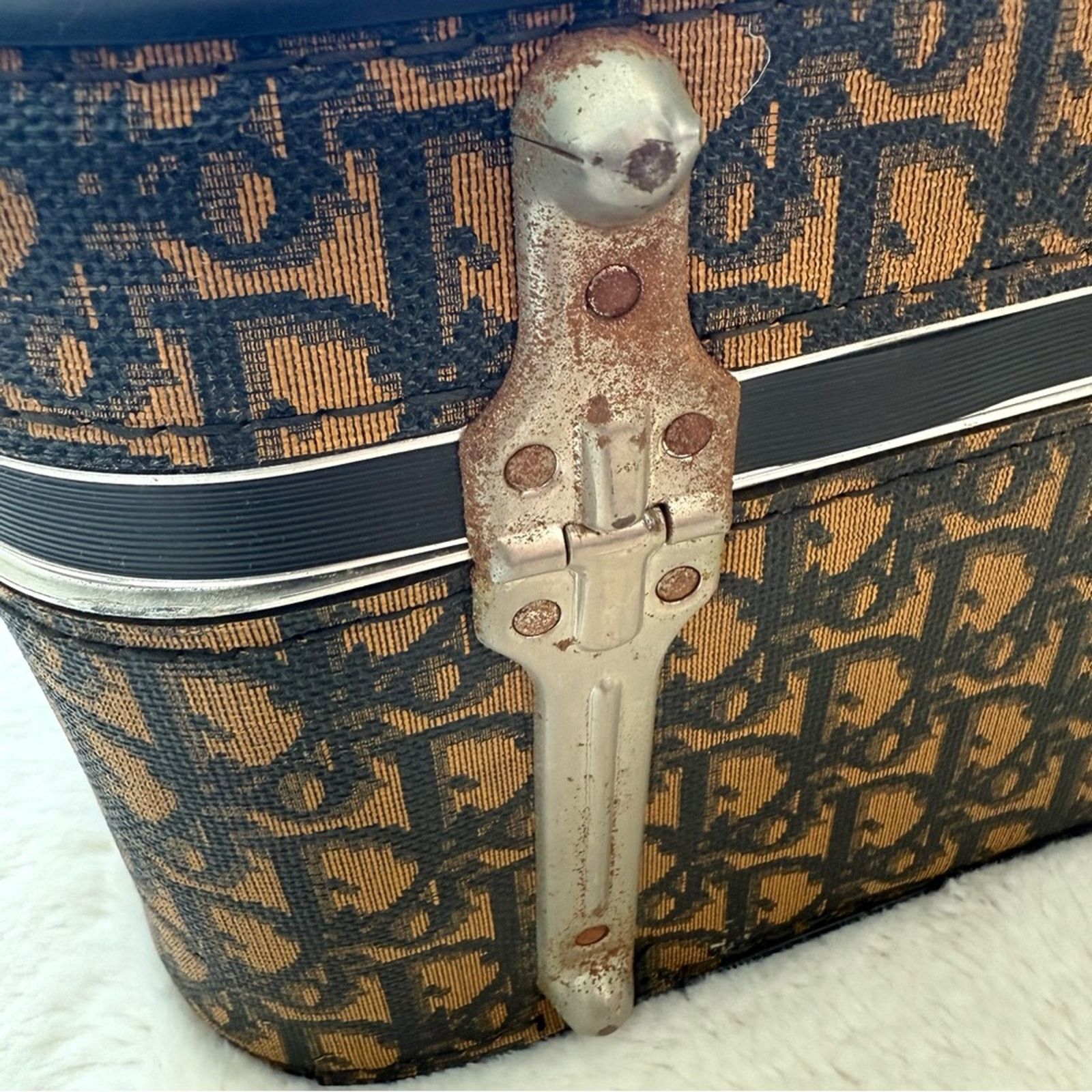 Dior Vintage 1970s Christian Dior Suitcase 100% Authentic 28x18x8 Size ONE SIZE - 3 Thumbnail