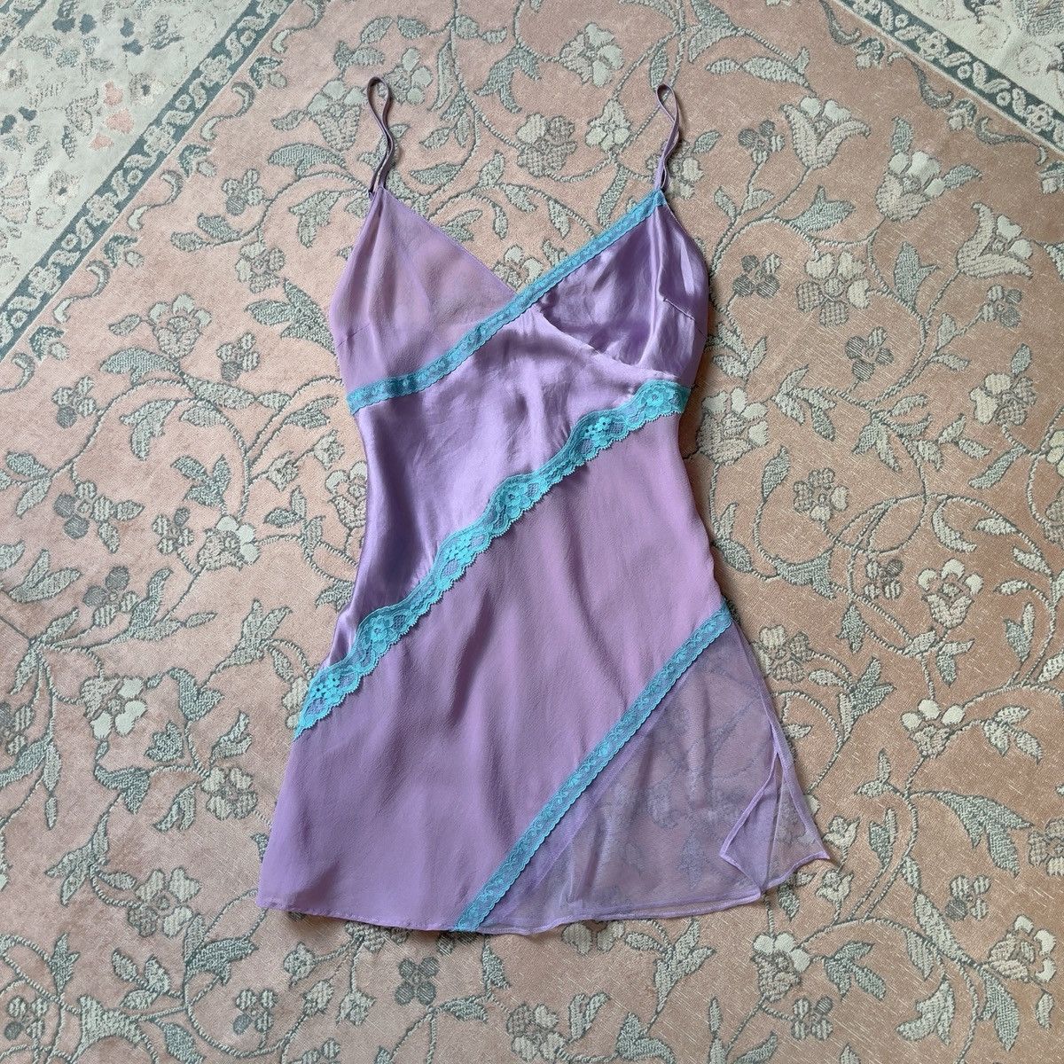 Victoria's Secret Victoria’s Secret Lilac Silk & Lace Slip Dress (S) Size S / US 4 / IT 40 - 8 Thumbnail