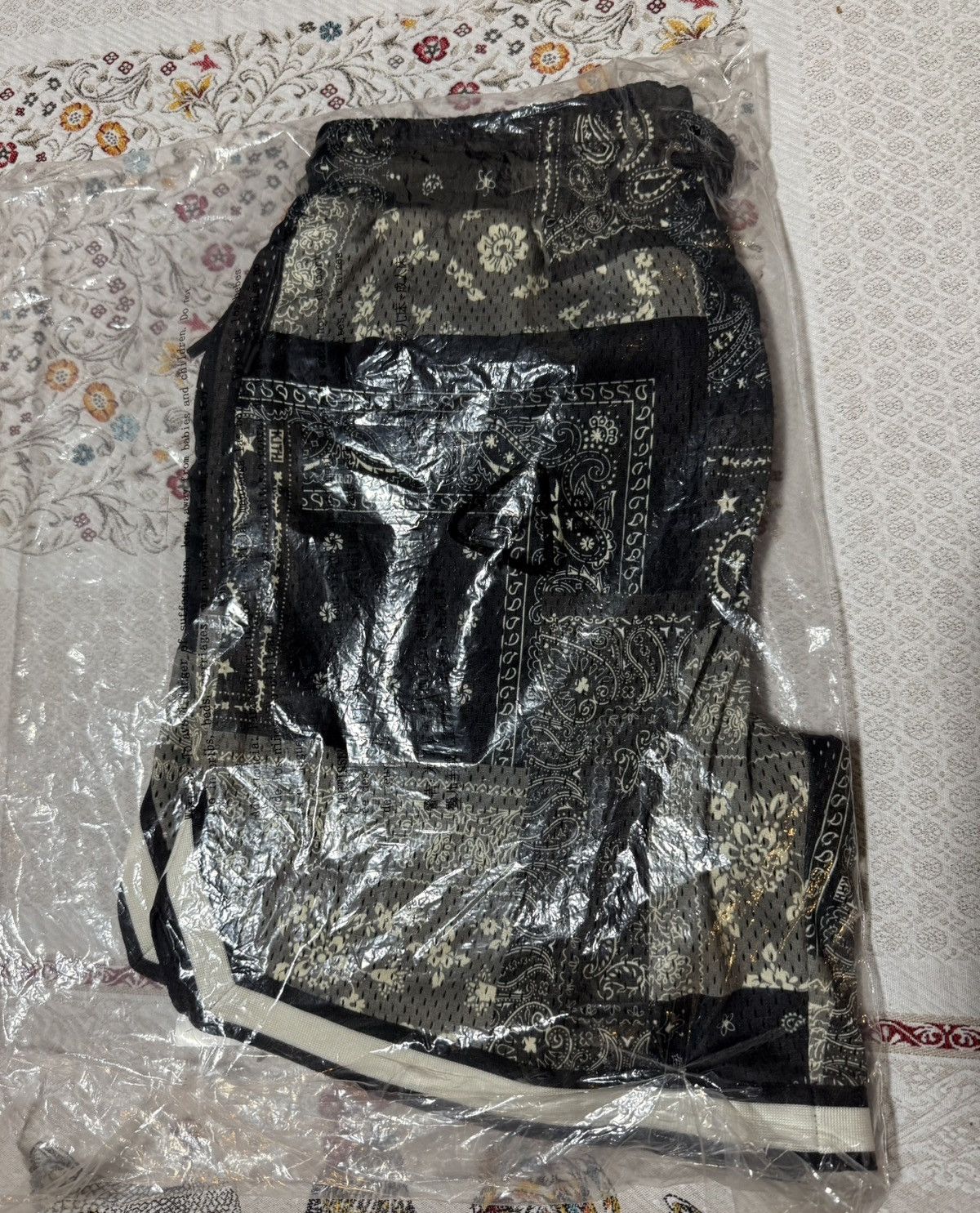 Kith Kith Ornate Printed Mesh Curtis Short in Black Size medium Size US 32 / EU 48 - 13 Thumbnail
