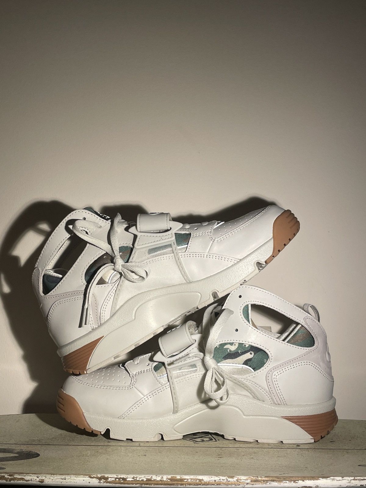 Corteiz × Nike Corteiz Nike Air Trainer Huarache Light Bone Size US 10 / EU 43 - 3 Thumbnail