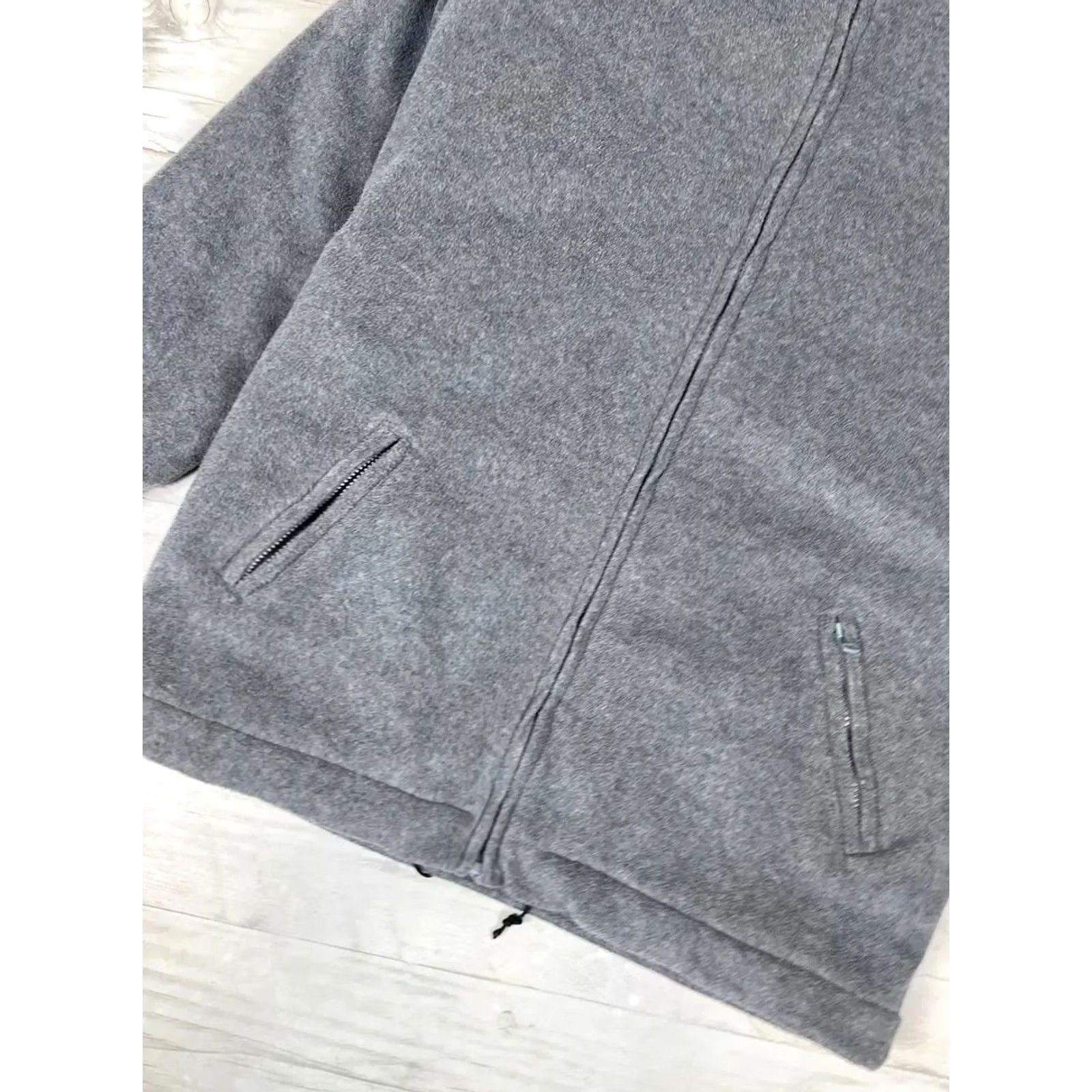 Yves Saint Laurent VINTAGE Saint Laurent Jacket 90s Logo Fleece Jacket Mens L Gray - Yves Saint Laurent Size L Gray Logo 90s Designer Windbreaker Style Size US L / EU 52-54 / 3 - 3 Thumbnail