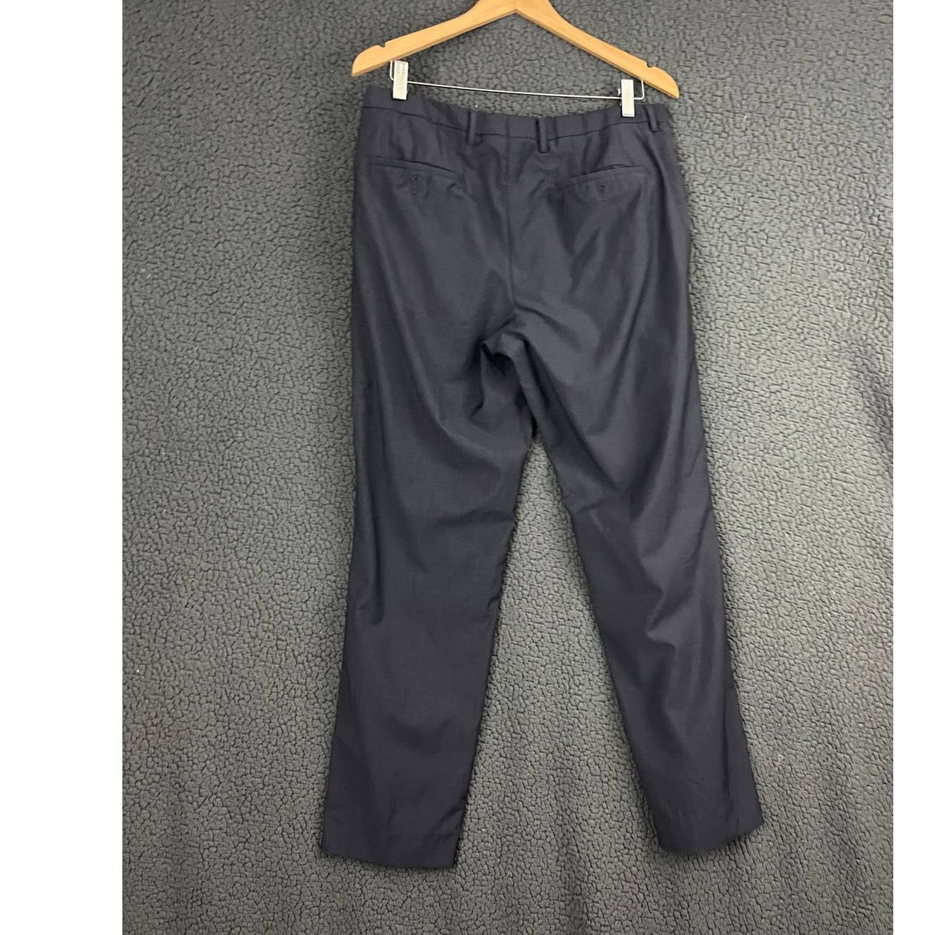 Hugo Boss Hugo Boss Dress Pants 34 R Men's 100% Virgin Wool Size US 34 / EU 50 - 2 Thumbnail