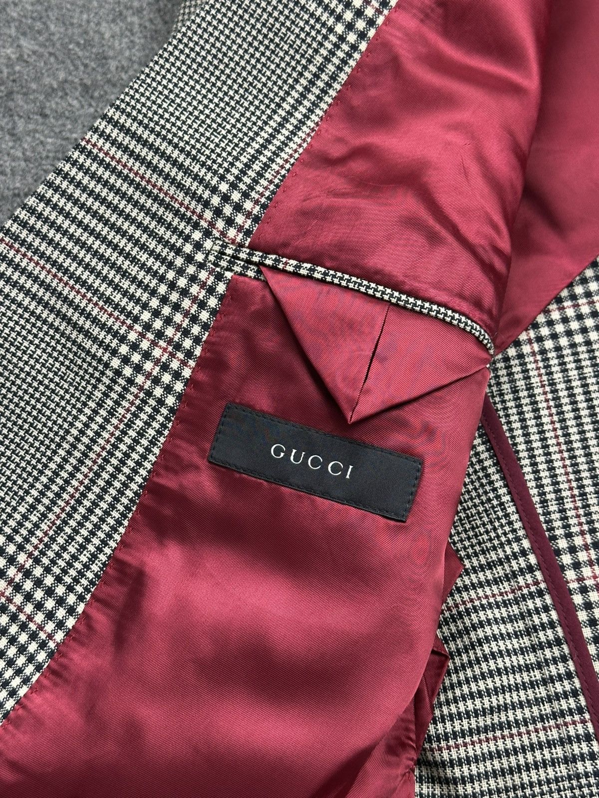 Gucci Gucci - Mohair Houndstooth Blazer Jacket - Peak Lapel Collar Size 48R - 16 Thumbnail