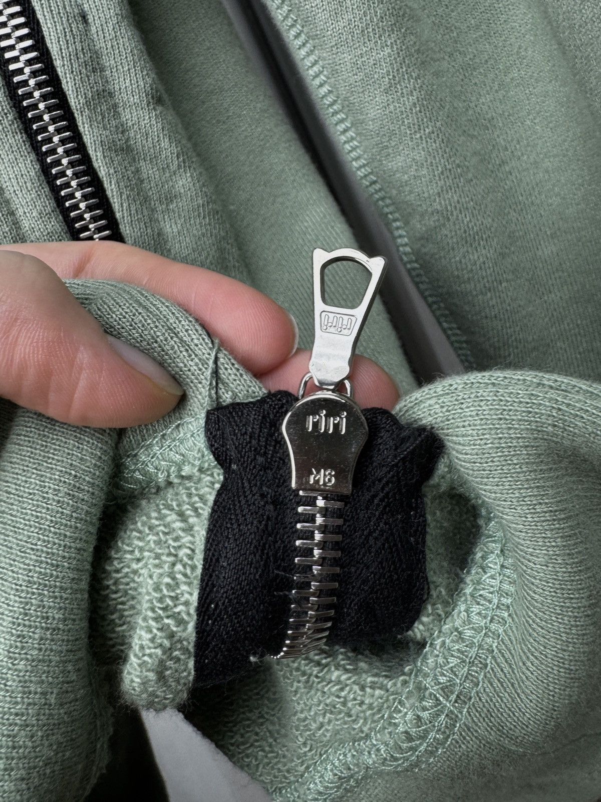 John Elliott John Elliott light green sides zippers made in USA hoodie Size US L / EU 52-54 / 3 - 8 Thumbnail