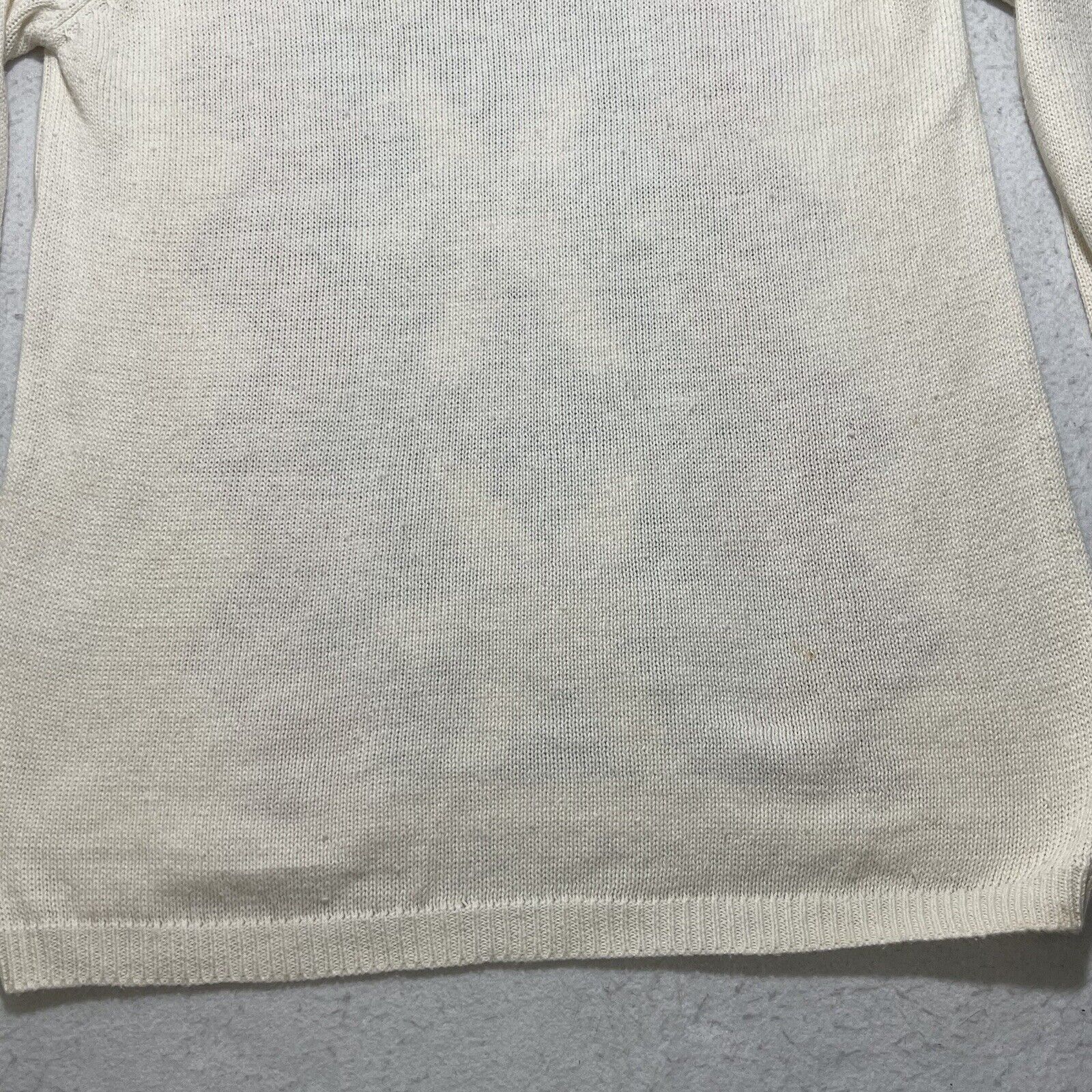 Vintage Vintage Petite Sophisticate Snowflake Turtleneck Sweater Size S / US 4 / IT 40 - 12 Thumbnail