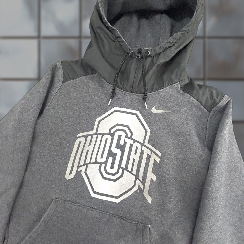 Nike VINTAGE Ohio State Nike Hoodie Mens M Gray Pullover Sweatshirt Football NCAA Size US M / EU 48-50 / 2 - 1 Thumbnail