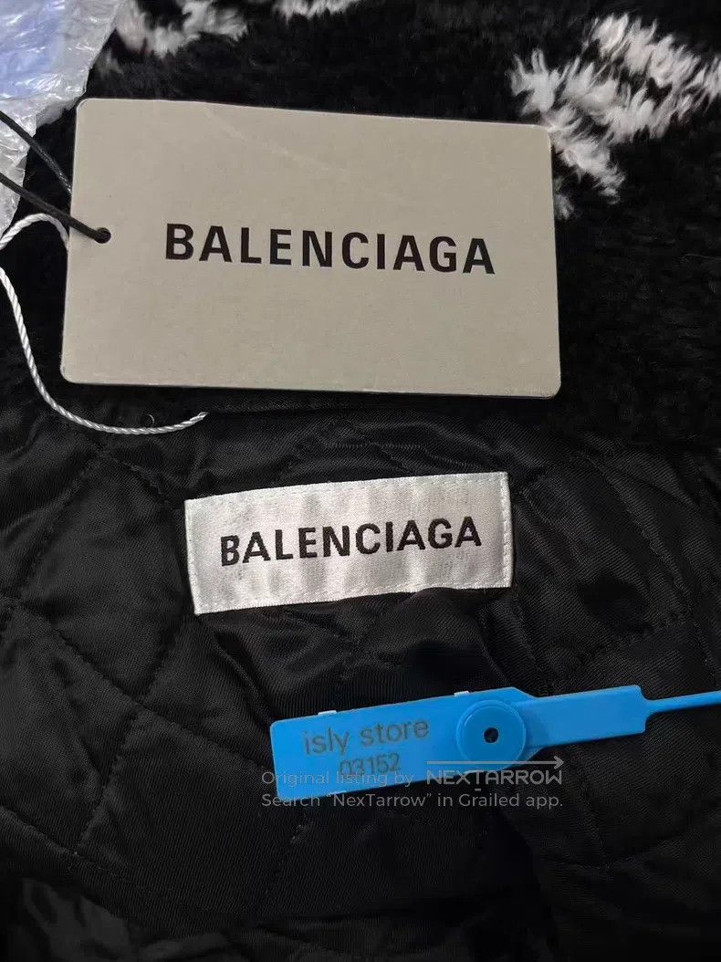 Balenciaga Balenciaga Collarless Loose Shoulder Sleeve Faux Fur Puffy Size XS / US 0-2 / IT 36-38 - 6 Thumbnail