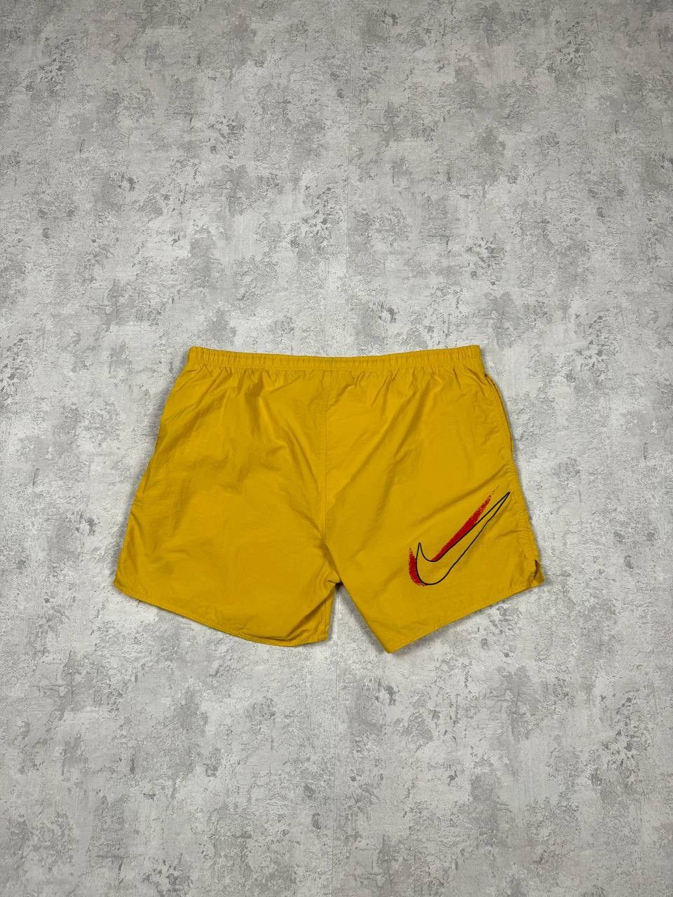Nike RARE Vintage Nike Yellow Shorts Big Logo Size XL Size US 37 - 7 Thumbnail