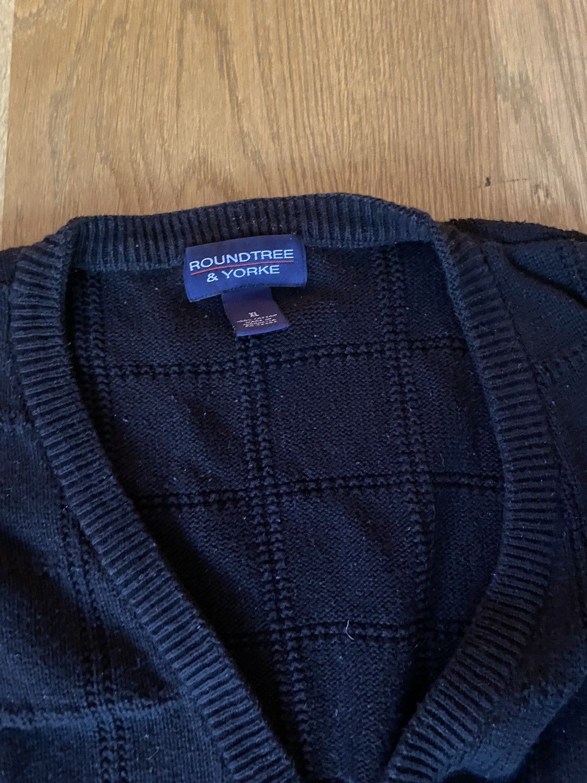 Roundtree & Yorke Vintage Black Cardigan Size US XL / EU 56 / 4 - 2 Thumbnail