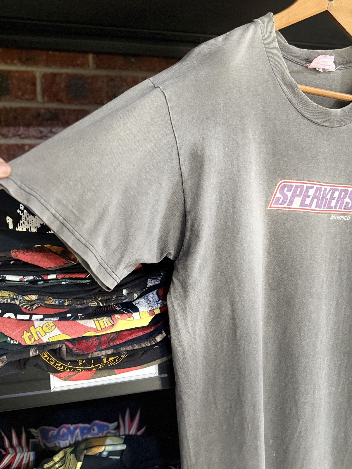 Girl Skateboards Thrashed Vintage 90s SPEAKERS SATISFIED BOX Fine Tuning Tee Size US L / EU 52-54 / 3 - 6 Thumbnail