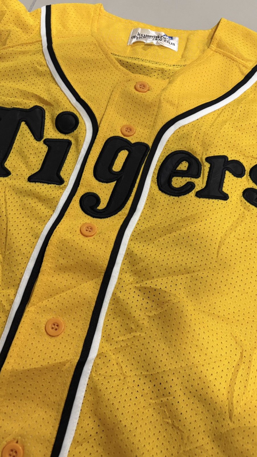 Japanese Brand Hanshin Tigers Japanese Baseball Jersey Mizuno Size US M / EU 48-50 / 2 - 3 Thumbnail