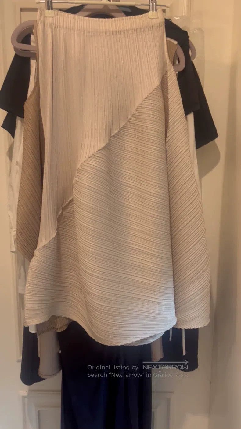 Issey Miyake Issey Miyake size:3 Beige Asymmetric Midi Skirt Size 22" - 1 Thumbnail