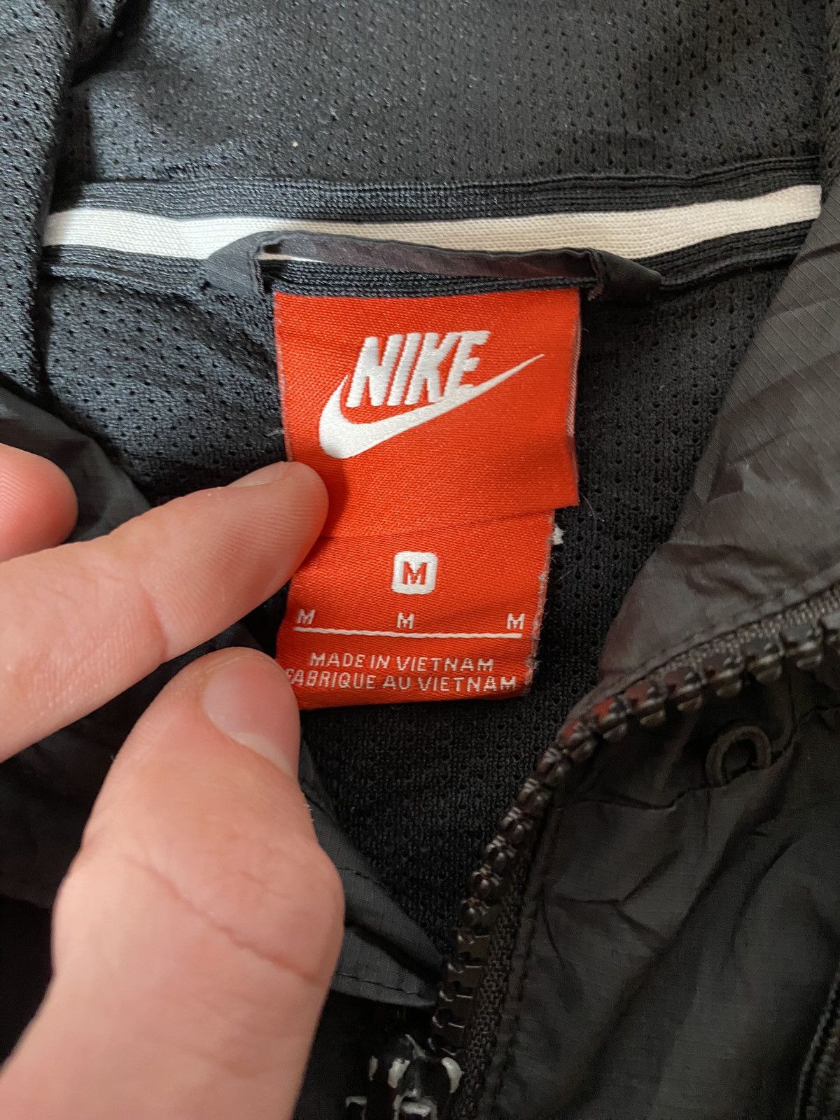 Nike Nike Coupe Vent Vintage Trackjacket Black Size US M / EU 48-50 / 2 - 4 Thumbnail
