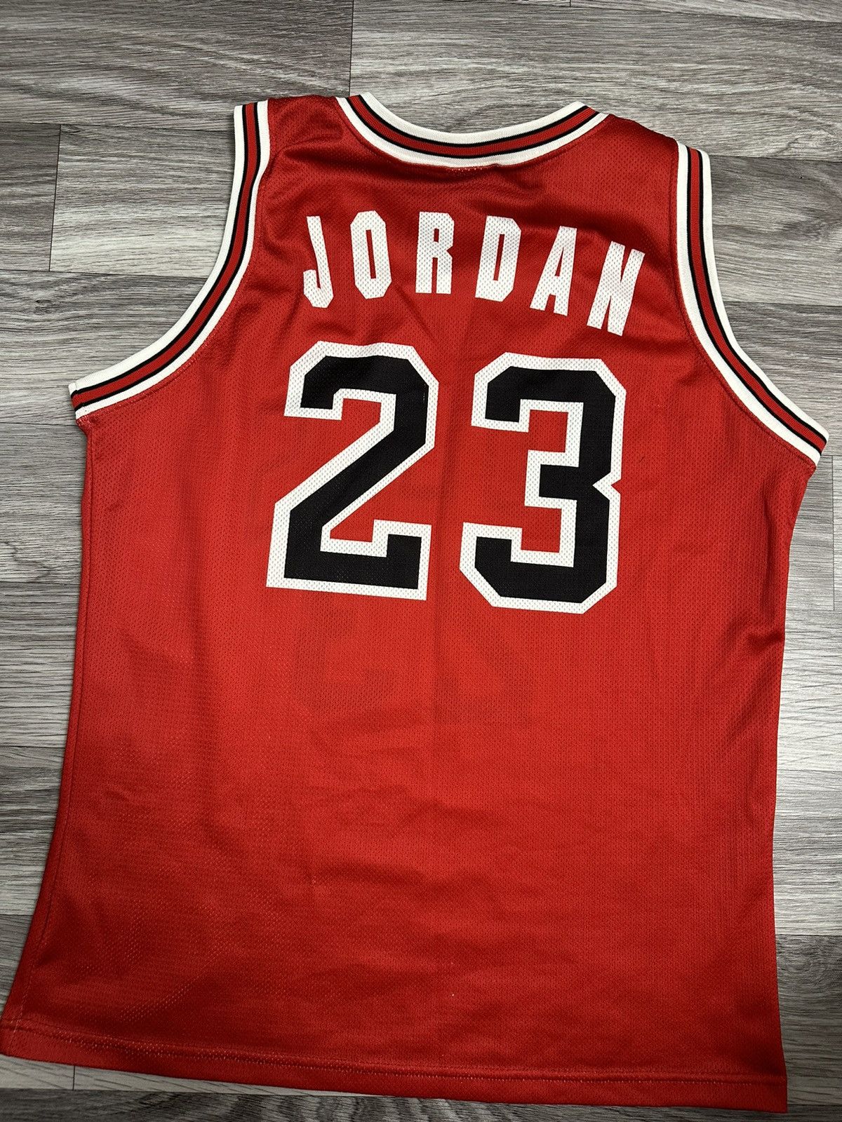 Champion Champion Chicago Bulls 23 Jordan Vintage Red Jersey hype Size US L / EU 52-54 / 3 - 3 Thumbnail