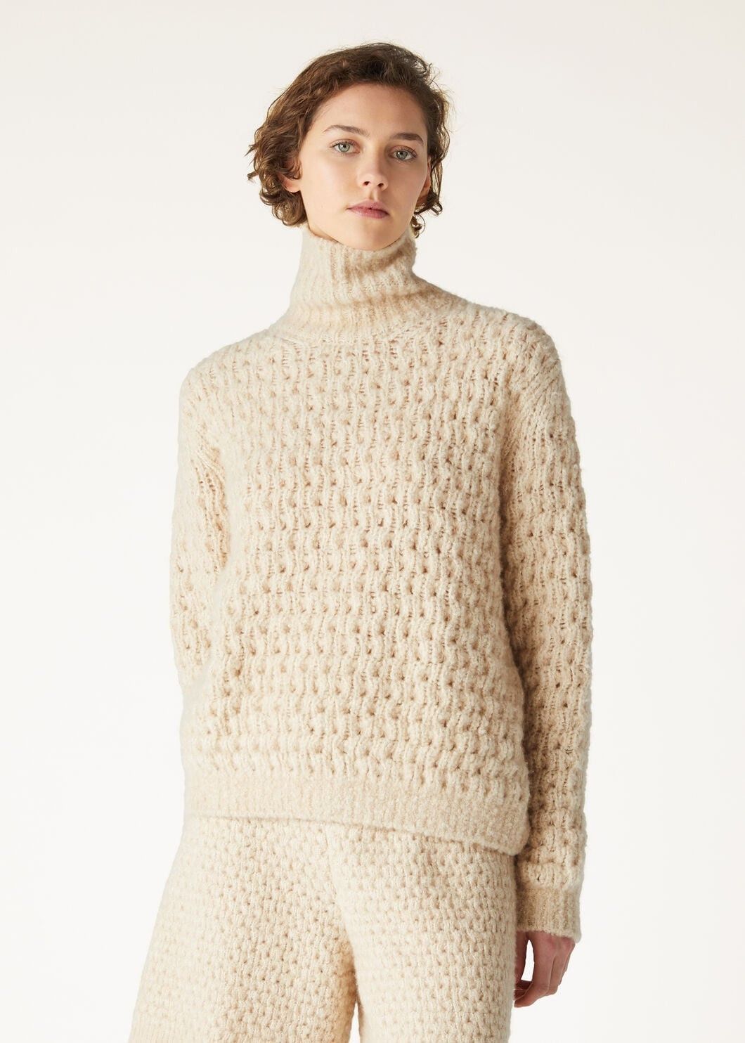 Loro Piana o1w1db10825 FAO4523 Cocooning Turtleneck Sweater in Beige Size S / US 4 / IT 40 - 4 Thumbnail