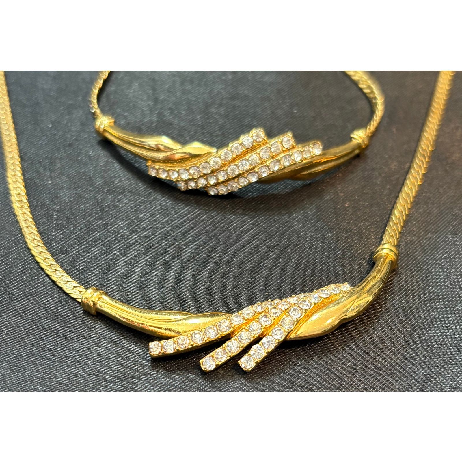Other Vintage Avon Rhinestone Necklace & Bracelet Set Size 7.25” Size ONE SIZE - 1 Thumbnail