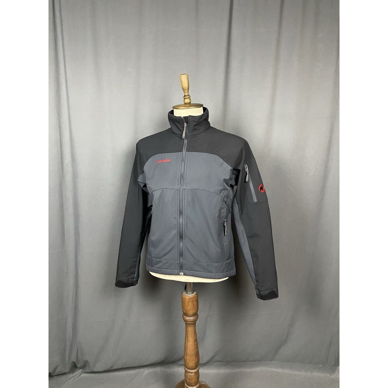 Mammut Mammut Men's Gray Windbreaker Softshell Jacket Size M Size US M / EU 48-50 / 2 - 4 Thumbnail