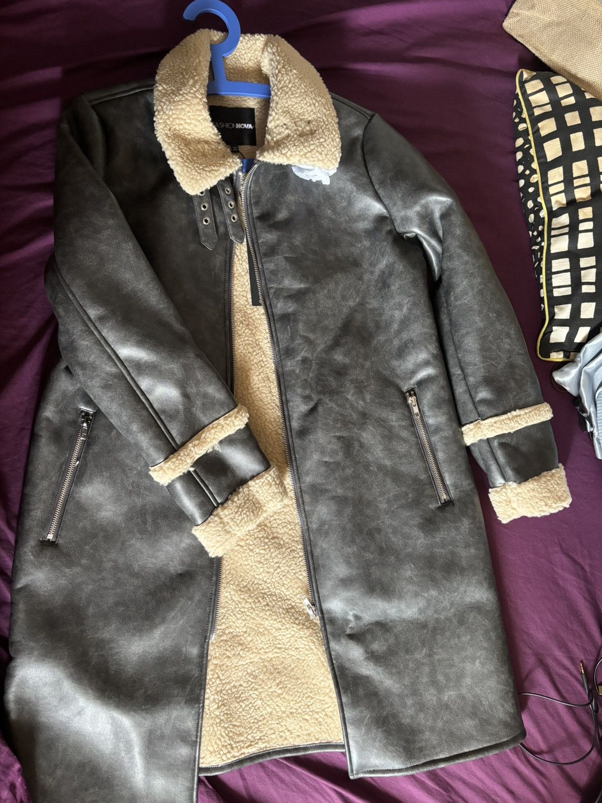 Fashion Nova Stylish Black faux leather aviator jacket with fur Size L / US 10 / IT 46 - 2 Thumbnail
