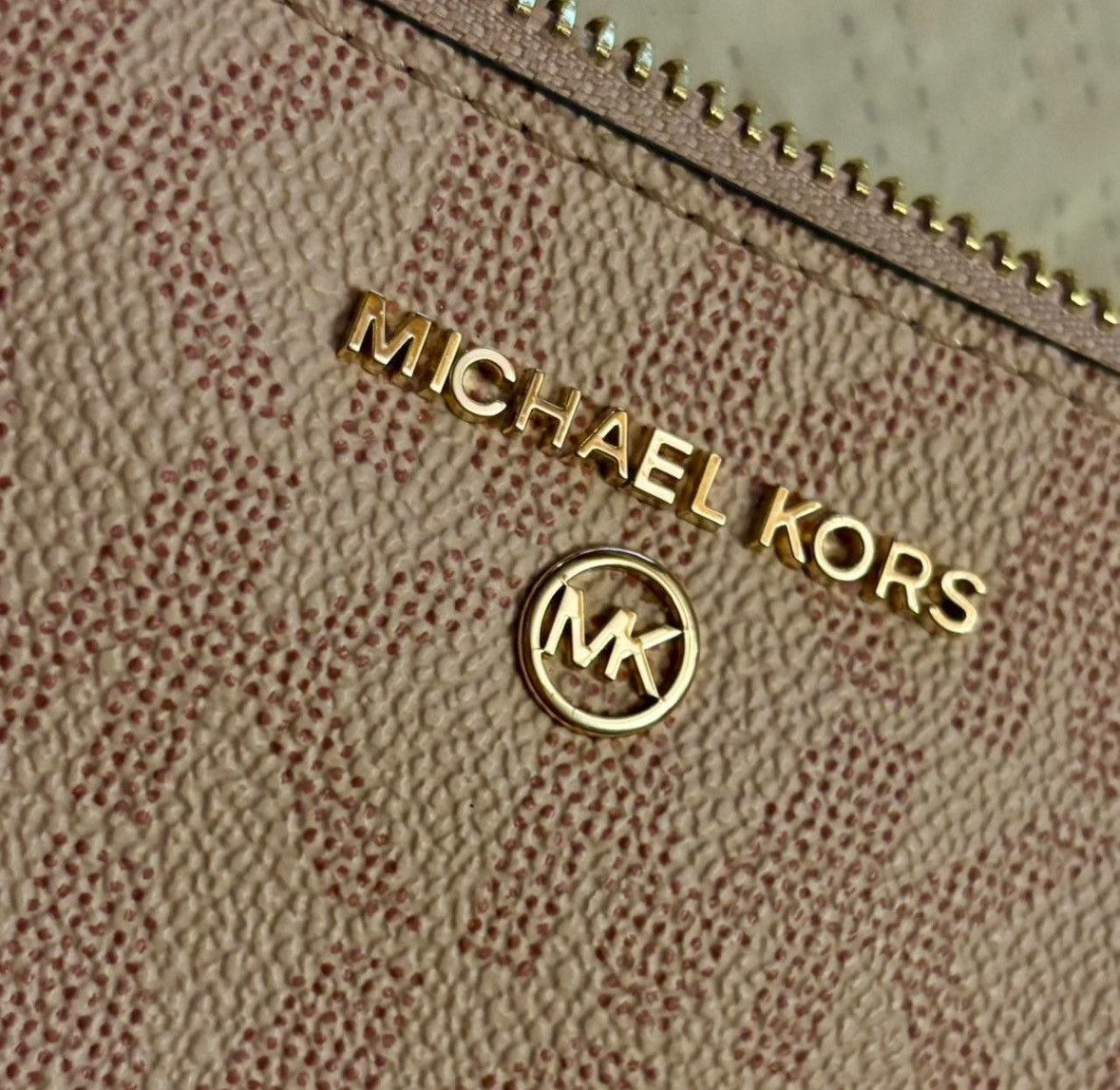 Michael Kors Light Pink Michael Kors Clutch Wristlet Size ONE SIZE - 3 Thumbnail
