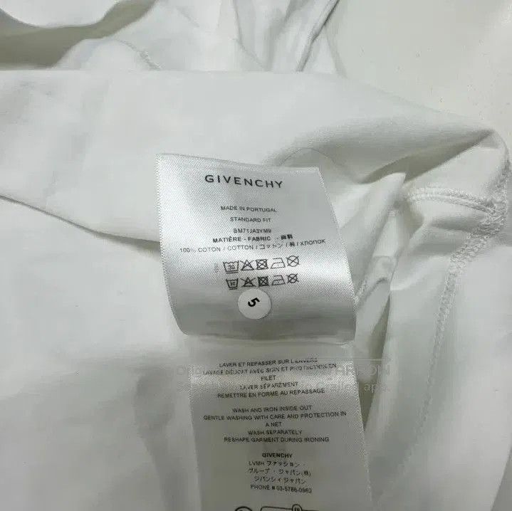 Givenchy Givenchy SS24 Logo Print Crew Neck Short Sleeve T-shirt. Size US M / EU 48-50 / 2 - 4 Thumbnail