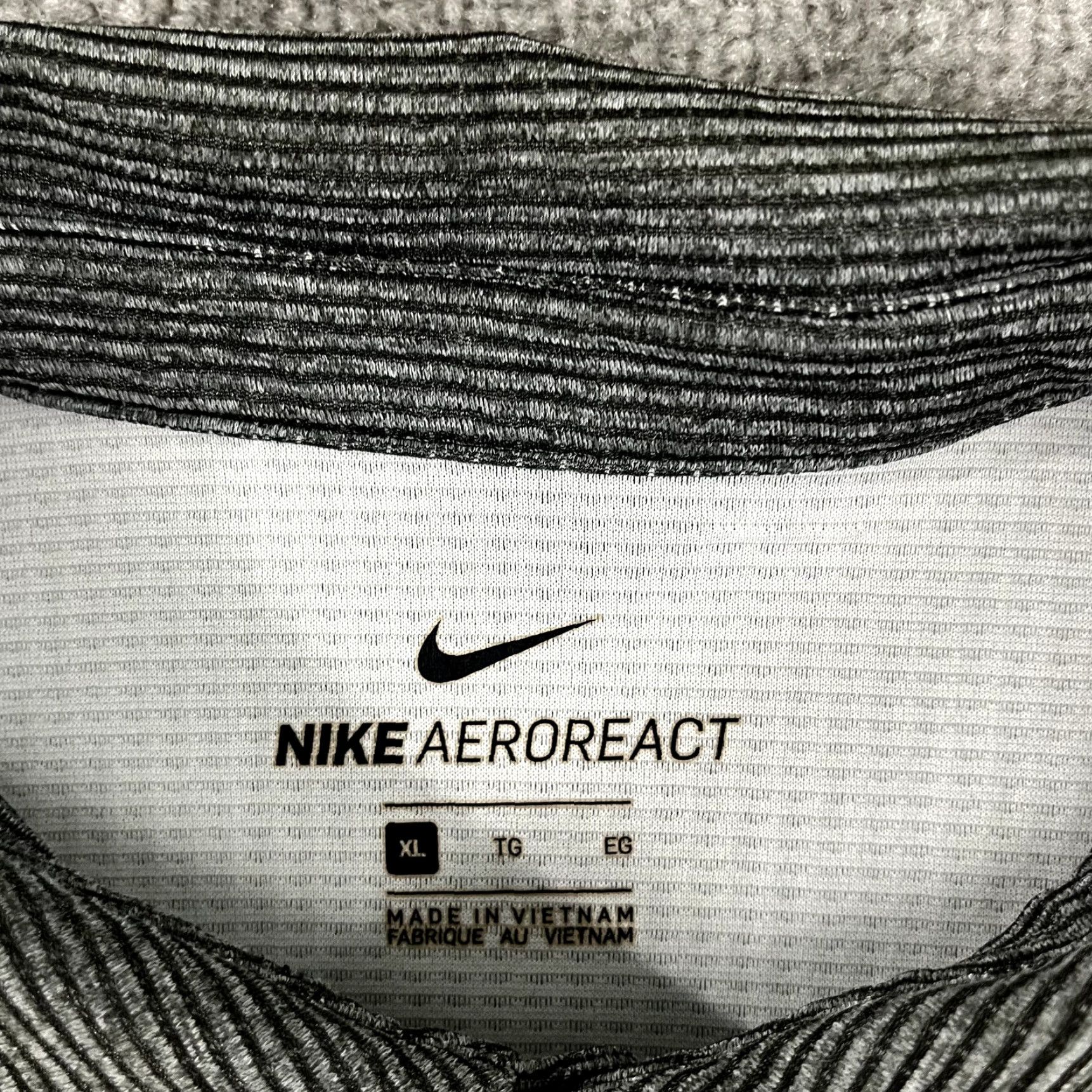 Nike NIKE Polo Shirt Mens AEROREACT Extra Large Gray Striped Snap Collar Golf Sport Size US XL / EU 56 / 4 - 4 Thumbnail