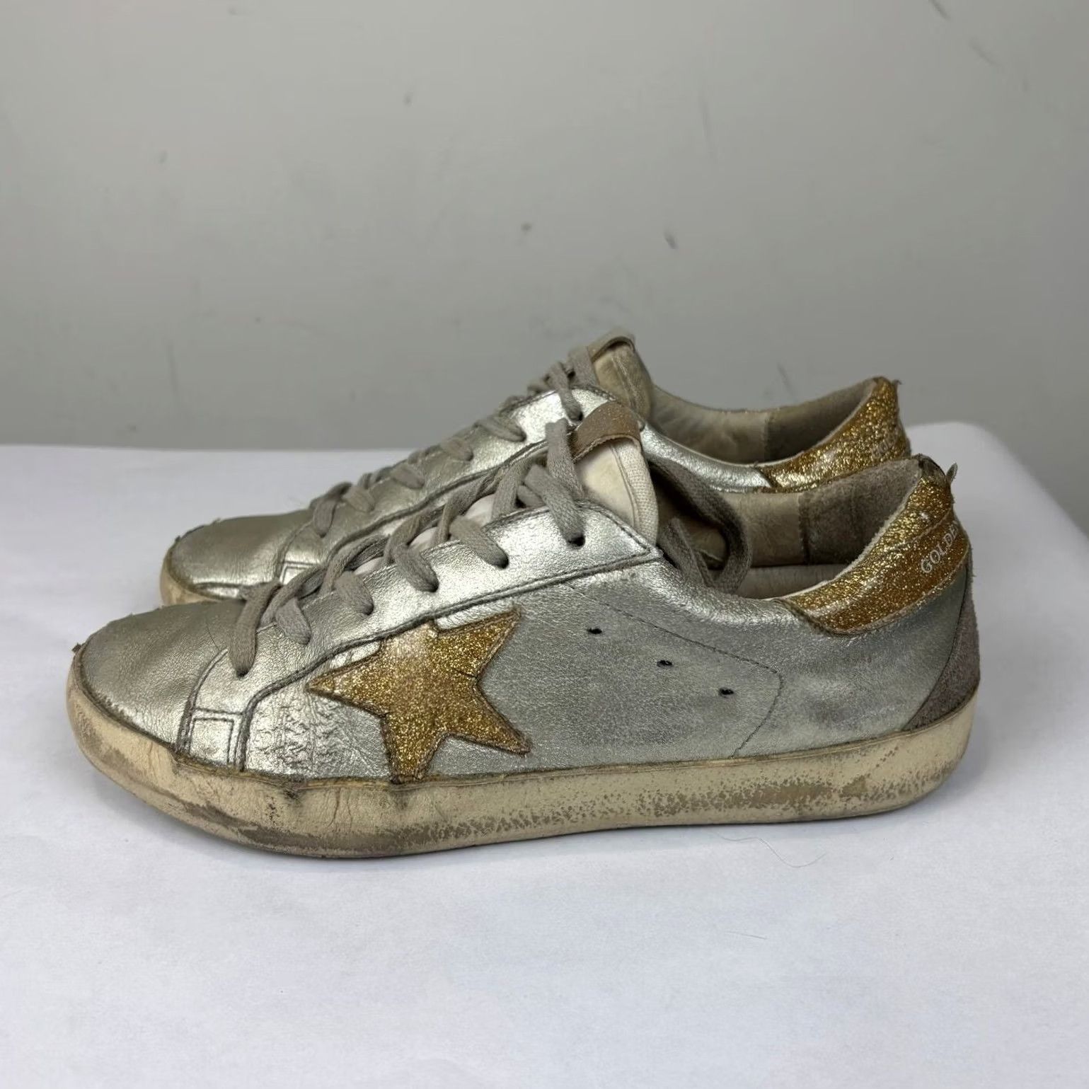 Golden Goose Golden Goose GGDB Superstar Women's 36 Gold Silver Low Skate Sneakers Size US 6 / IT 36 - 5 Thumbnail