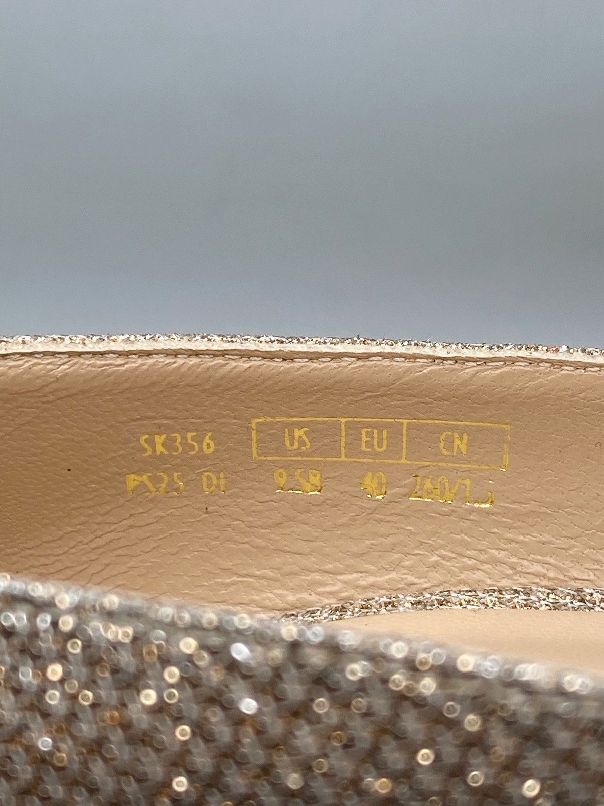 Stuart Weitzman Stuart Weitzman Metallic Classic Pumps size 9.5 Size US 9.5 / IT 39.5 - 8 Thumbnail