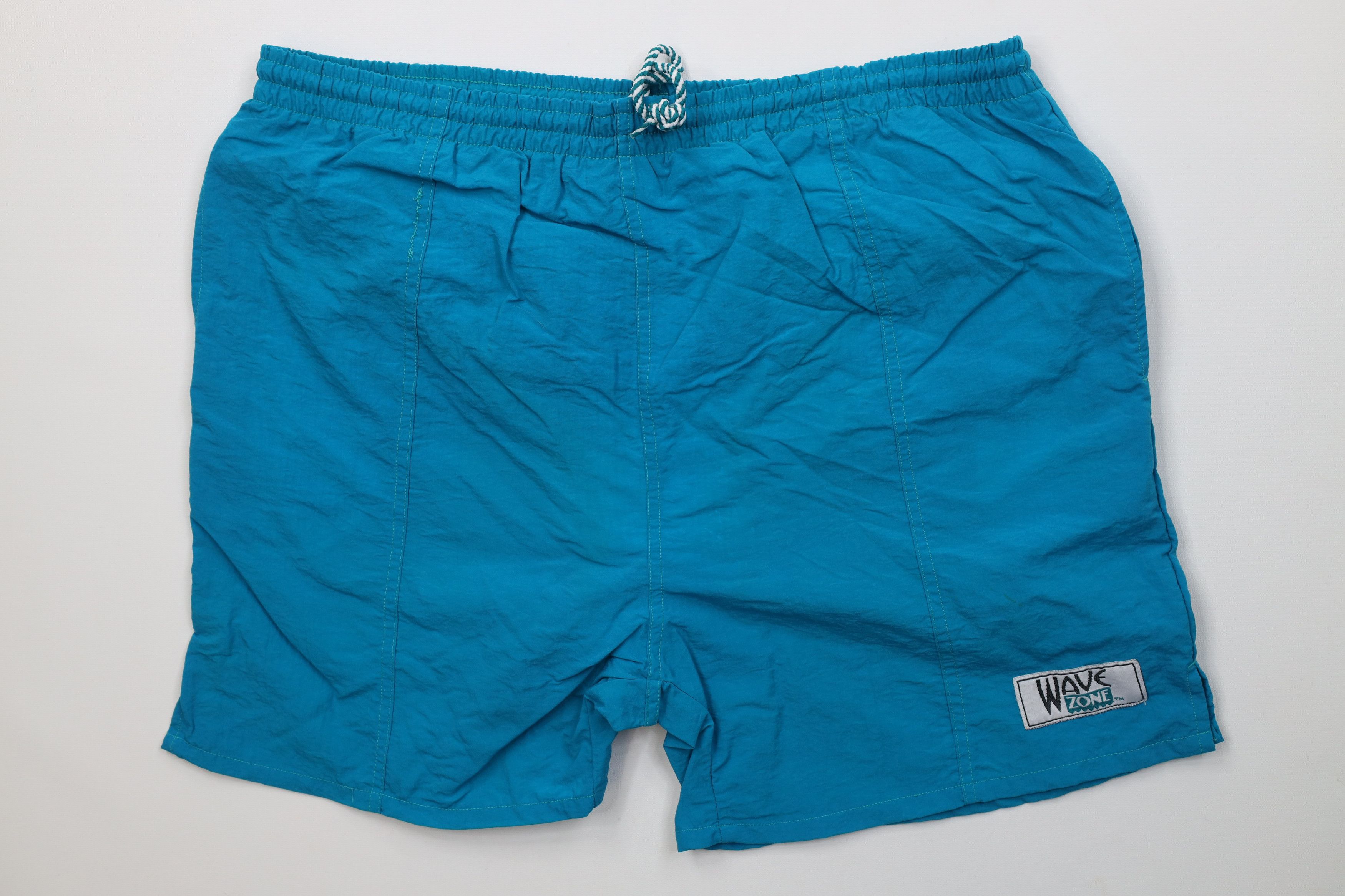 Vintage Vintage 90s Streetwear Above Knee Lined Shorts Swim Trunks Size US 34 / EU 50 - 1 Thumbnail
