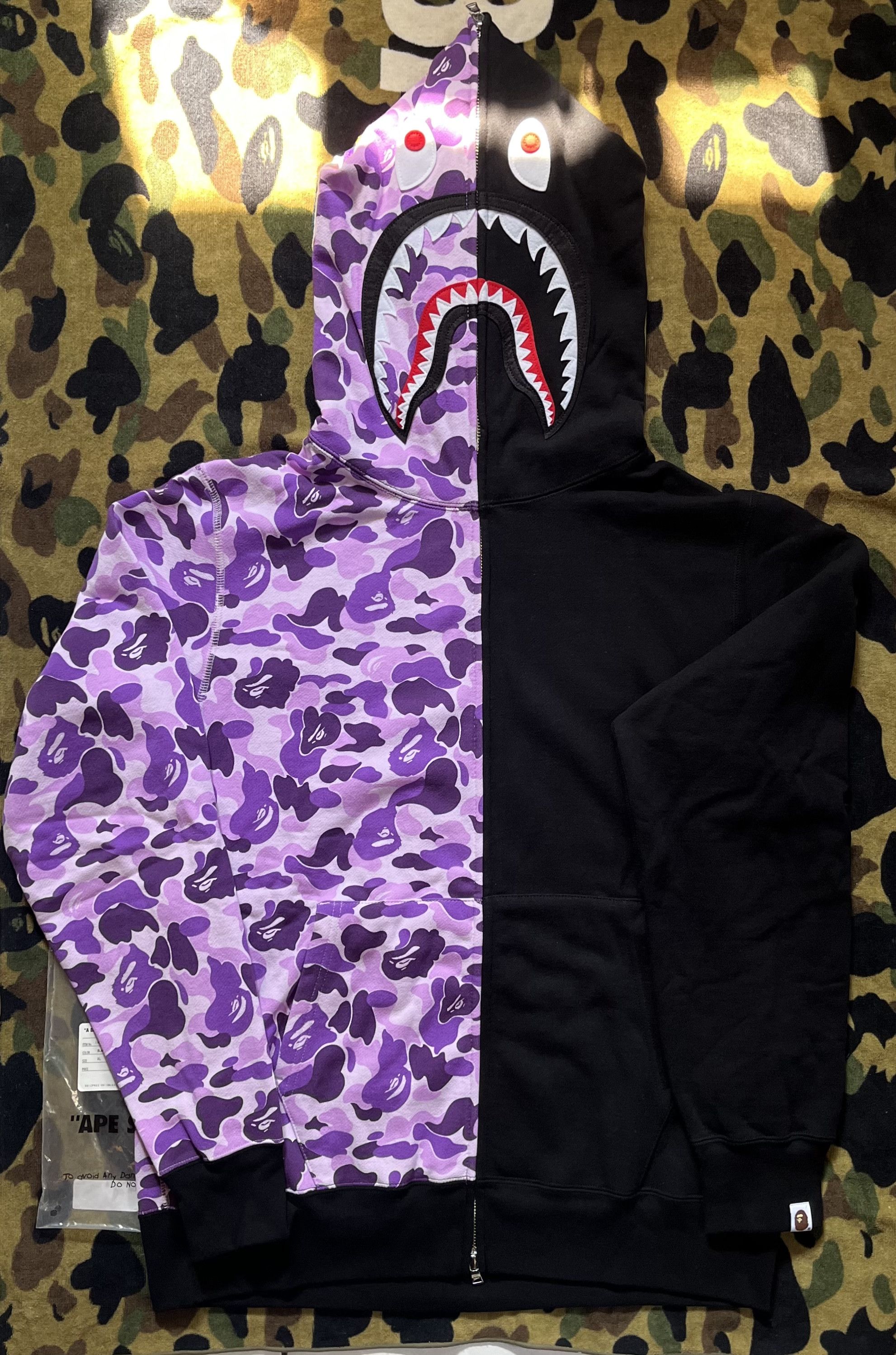 Bape BAPE TAIPEI 14TH ANNIVERSARY SHARK FULL ZIP HOODIE Size US XL / EU 56 / 4 - 7 Thumbnail