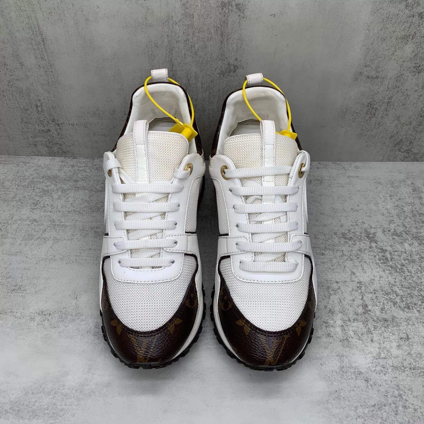 Louis Vuitton LV Run Away White Monogram Sneakers 36 98 New 13883 Size US 5.5 / IT 35.5 - 4 Thumbnail
