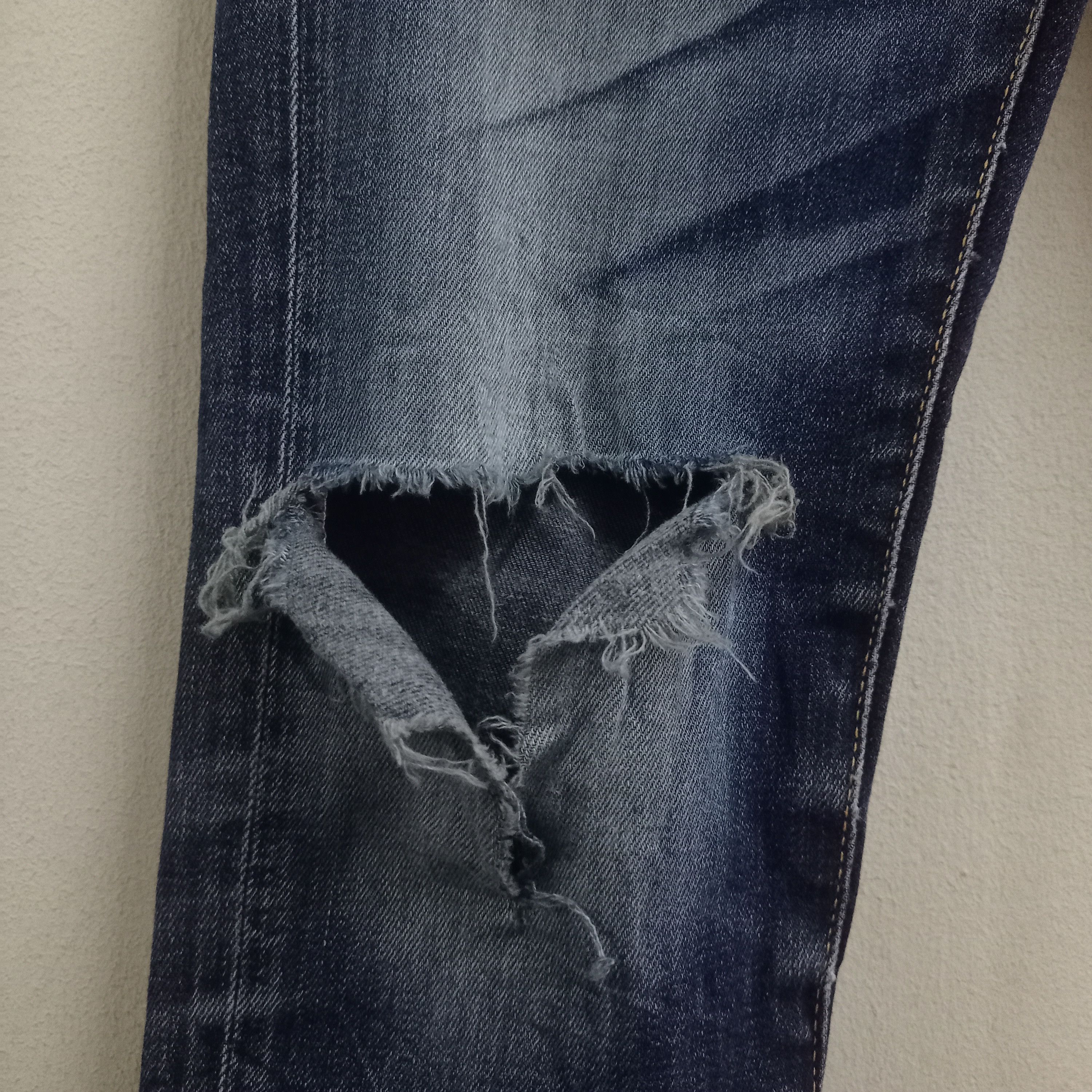Japanese Brand × Vanquish Vintage Japanese Vanquish Skinny Punk Ripped Jeans 30x30 Size US 30 / EU 46 - 5 Thumbnail