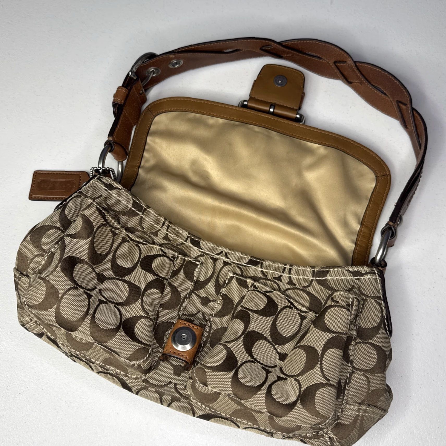 Coach Coach SoHo Y2K Shoulder Bag Brown Leather Jacquard Signature Print Purse Flap Size ONE SIZE - 7 Thumbnail