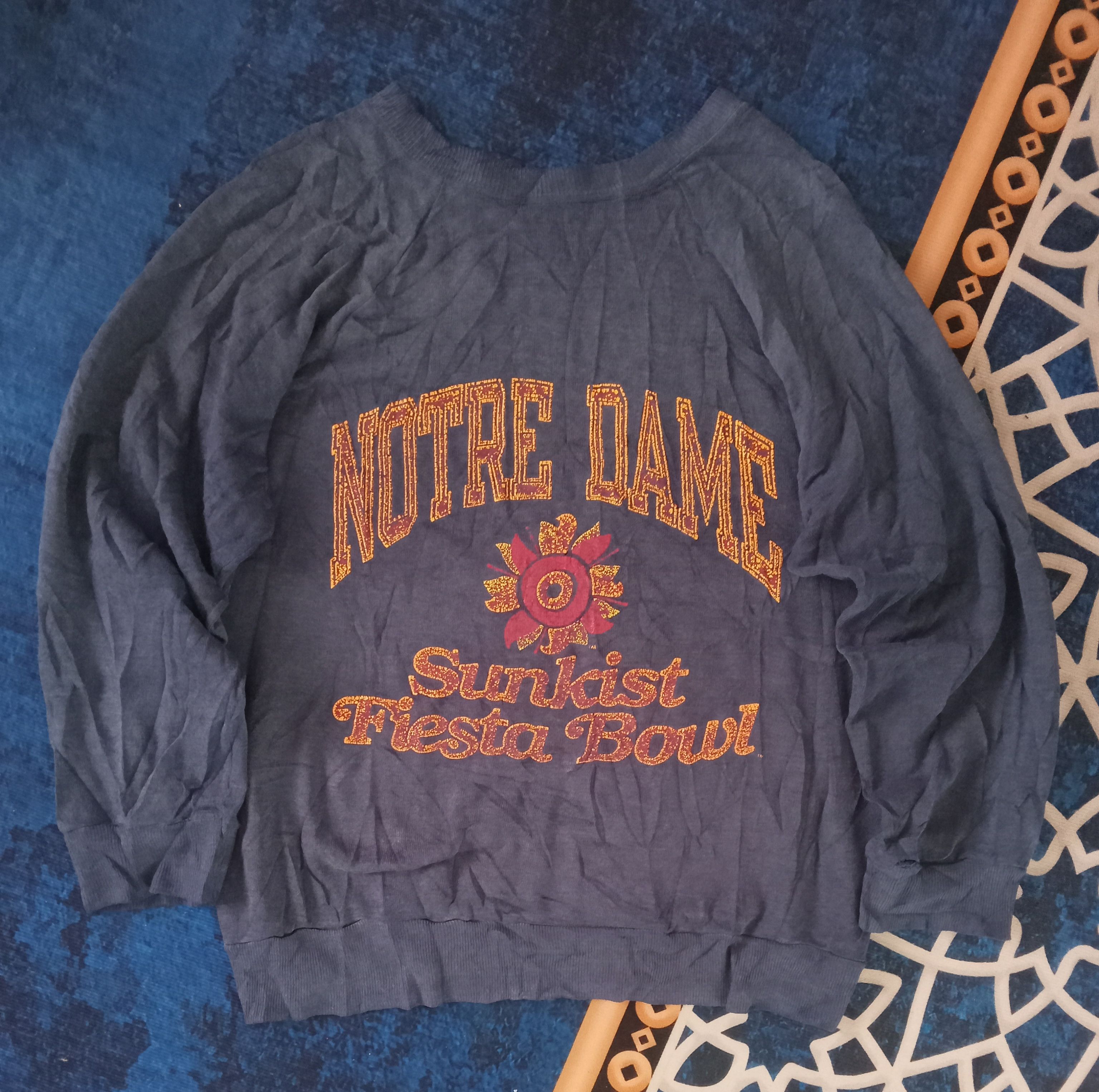 Champion Champion Notre Dame Sunkist Fiesta Bowl Vintage Sweatshirt Size US M / EU 48-50 / 2 - 1 Thumbnail