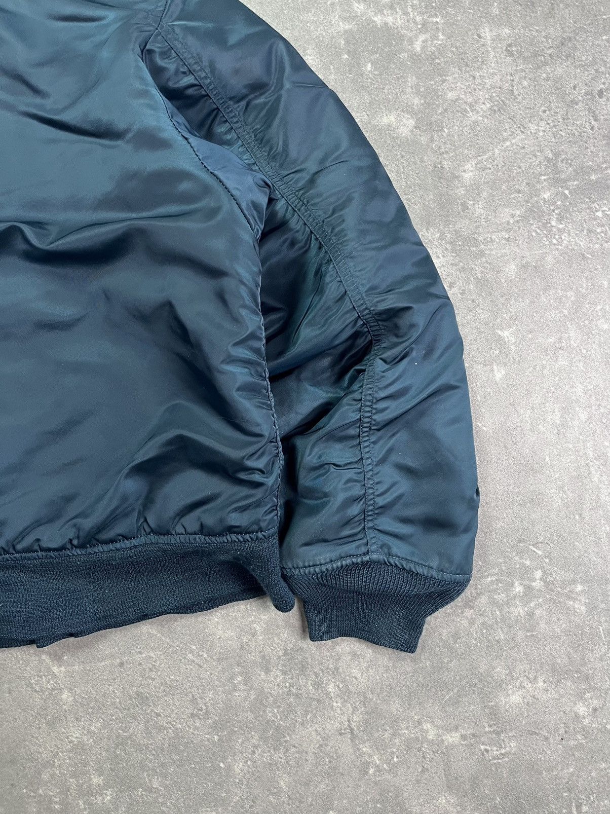 Alpha Industries Alpha Industries CWU-45 00s Vintage Boxy Bomber Jacket XL Size US XL / EU 56 / 4 - 21 Thumbnail