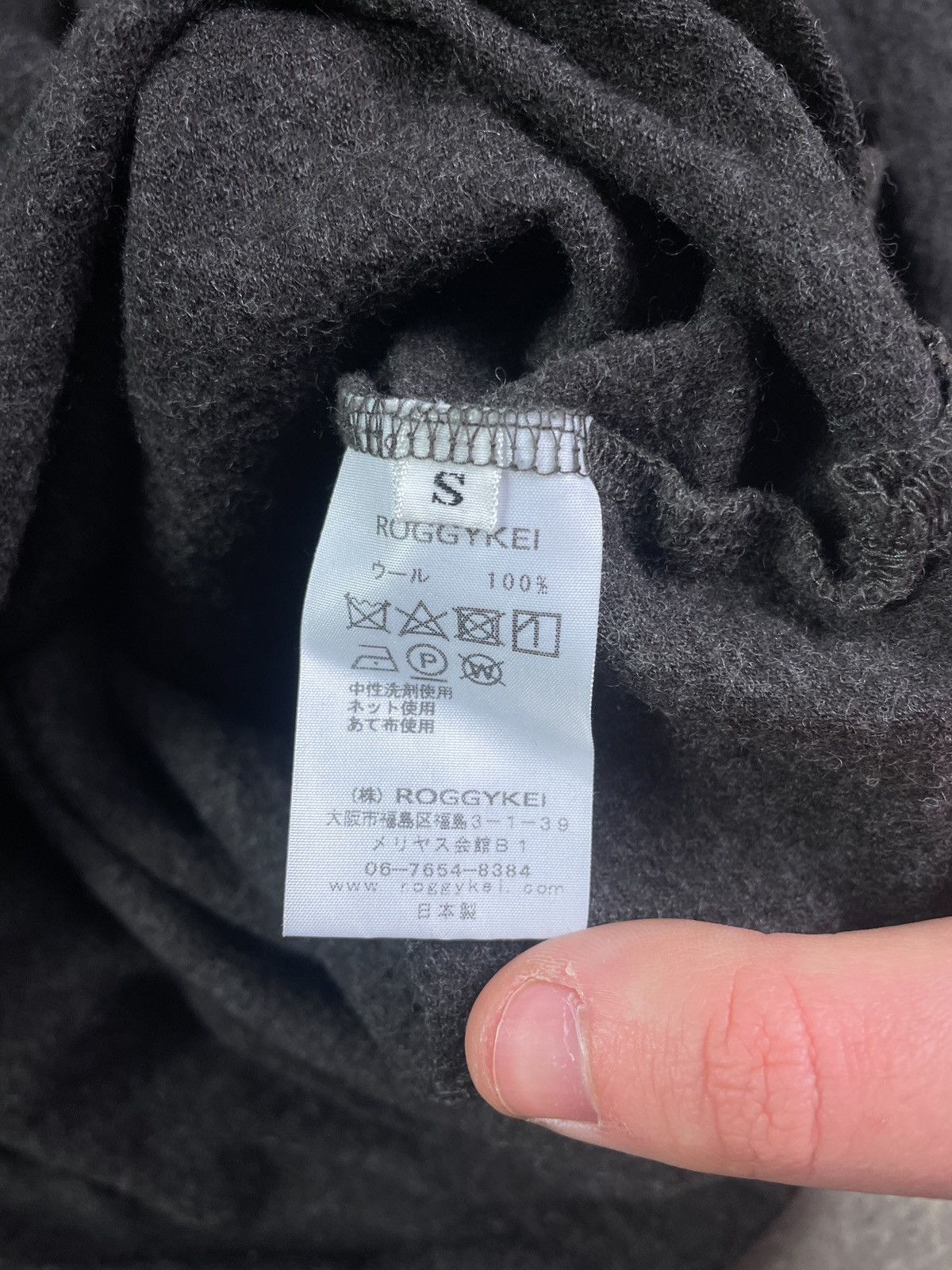 ROGGYKEI Vintage Roggykei Japanese Circle Wool Oversize Sweater Size US S / EU 44-46 / 1 - 5 Thumbnail