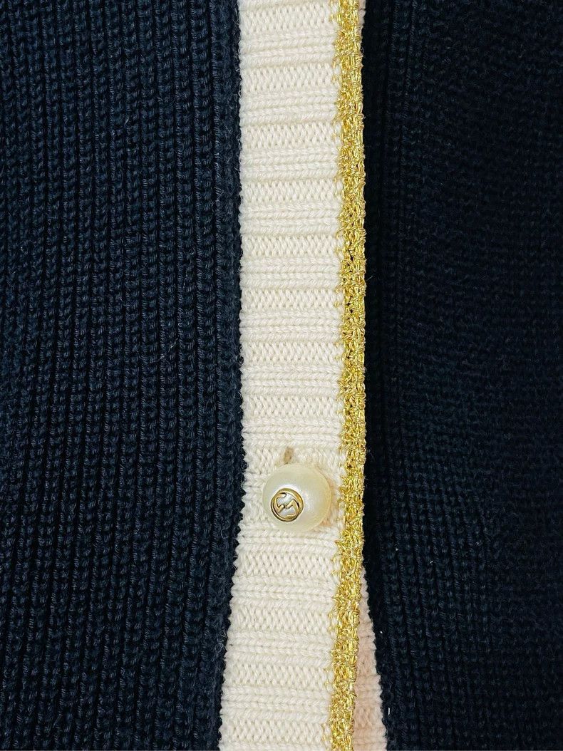 Gucci Gucci Black v-neck pearl buckle cardigan 2504-Nextarrow Size M / US 6-8 / IT 42-44 - 5 Thumbnail