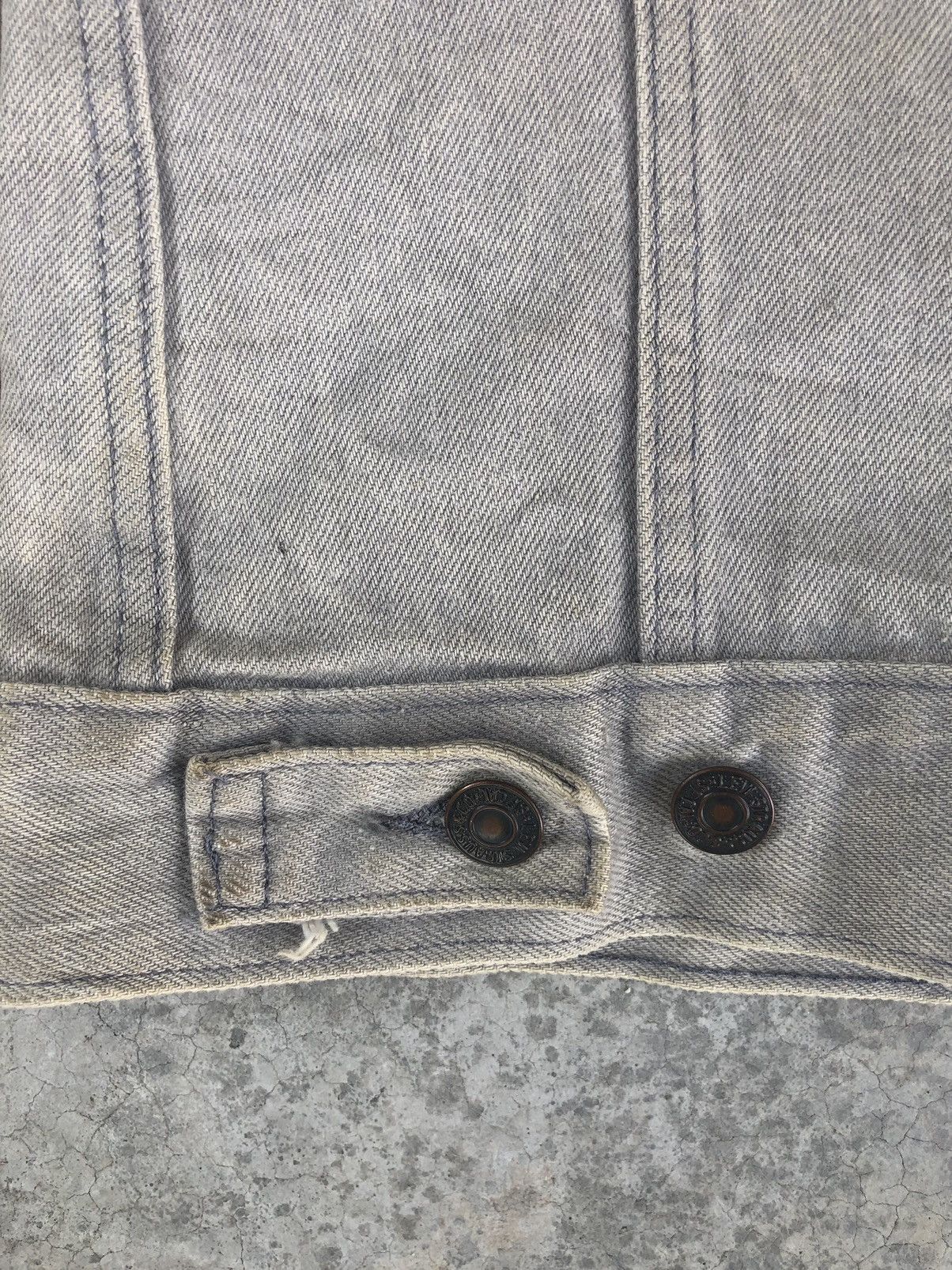 Levi's Vintage 80’s Levi’s Denim Jacket Distressed Denim Size US S / EU 44-46 / 1 - 13 Thumbnail