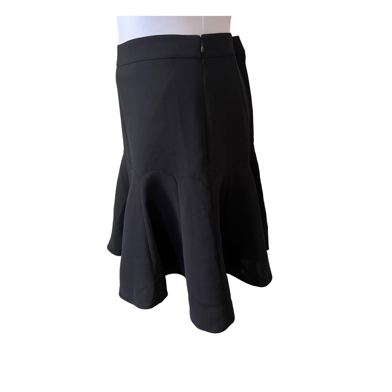 Robert Talbott Talbot's Petite Black Scalloped Tulip Flare Skirt 4P Size 27" / US 4 / IT 40 - 2 Thumbnail