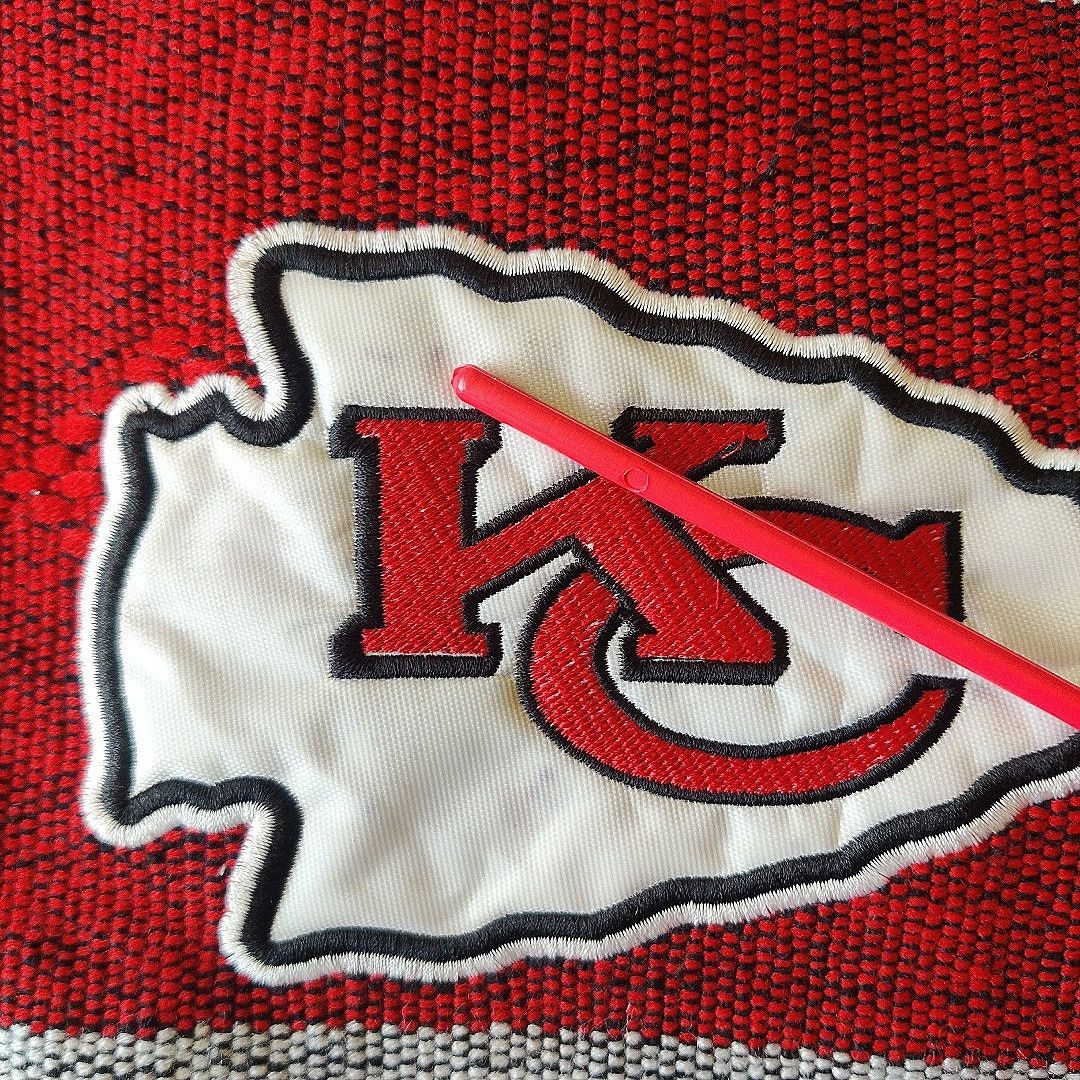 NFL Kansas City Chiefs crew neck tee and woven sack backpack Size US L / EU 52-54 / 3 - 11 Thumbnail