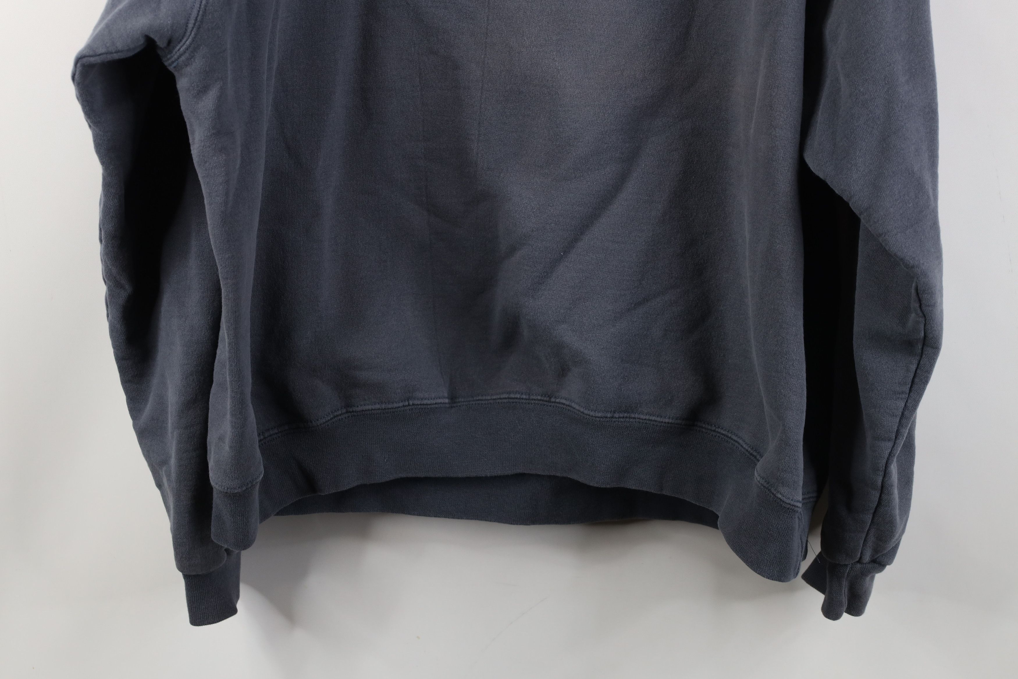 Champion Vintage 90s Champion Crewneck Sweatshirt Steel Blue Size US L / EU 52-54 / 3 - 14 Thumbnail