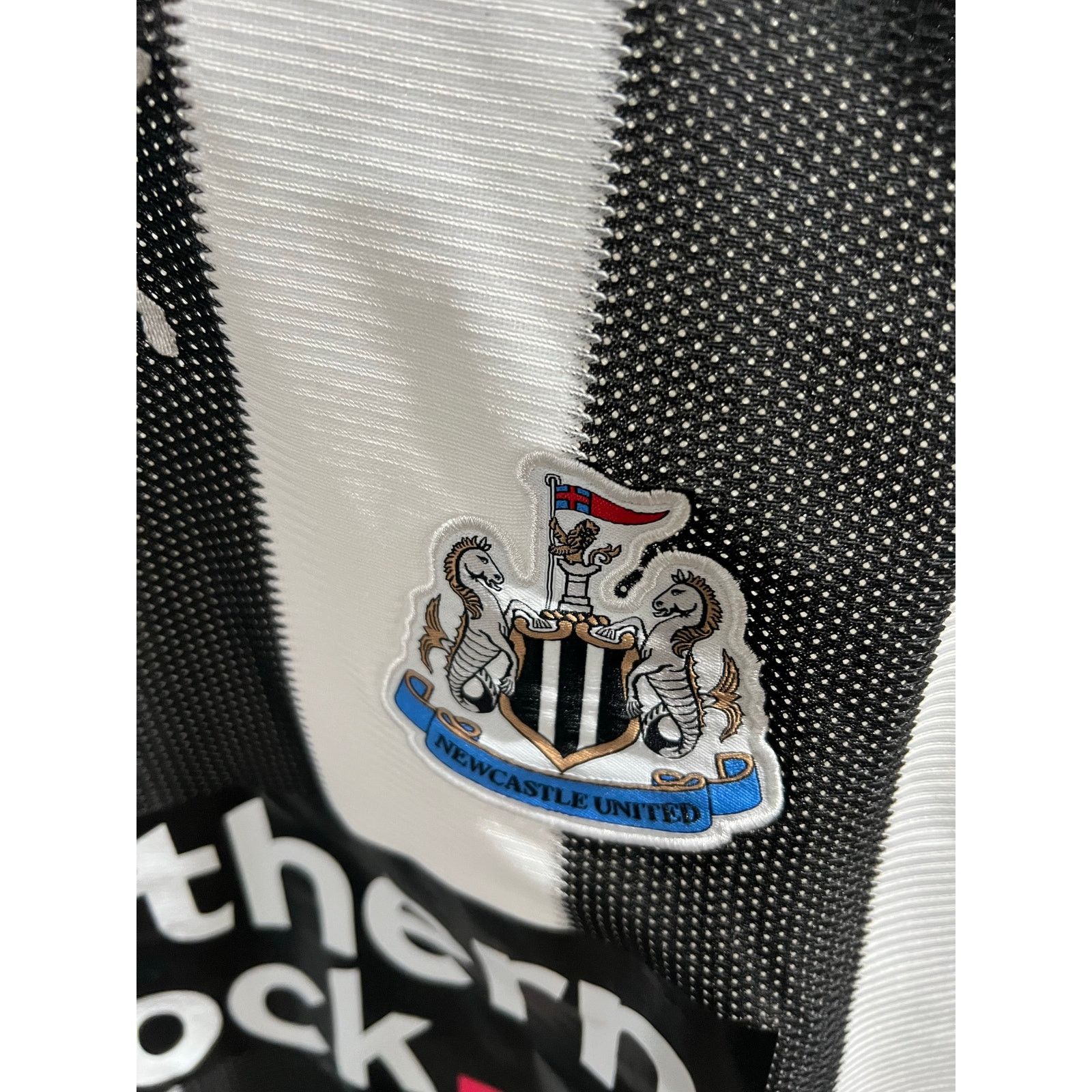 Puma Newcastle United Jersey XL Puma Northern Rock Home Jersey Size US XL / EU 56 / 4 - 3 Thumbnail