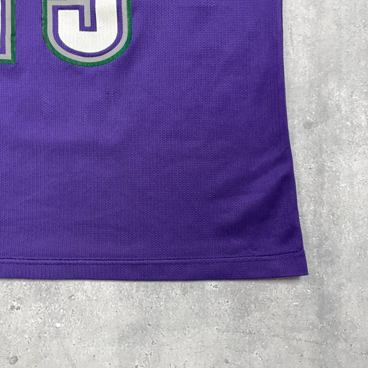 NBA Vintage 90s Milwaukee Bucks No 13 Glenn Robinson NBA Jersey Size US XXS / EU 40 - 20 Thumbnail