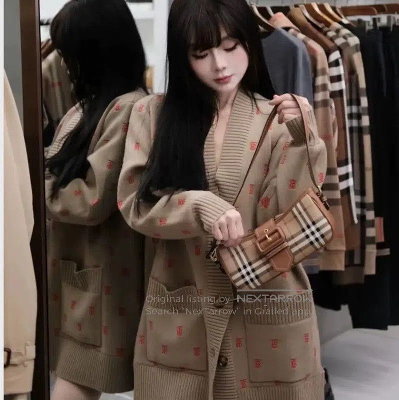Burberry Burberry Wool Cardigan in Brown with Logo. Size L / US 10 / IT 46 - 8 Thumbnail