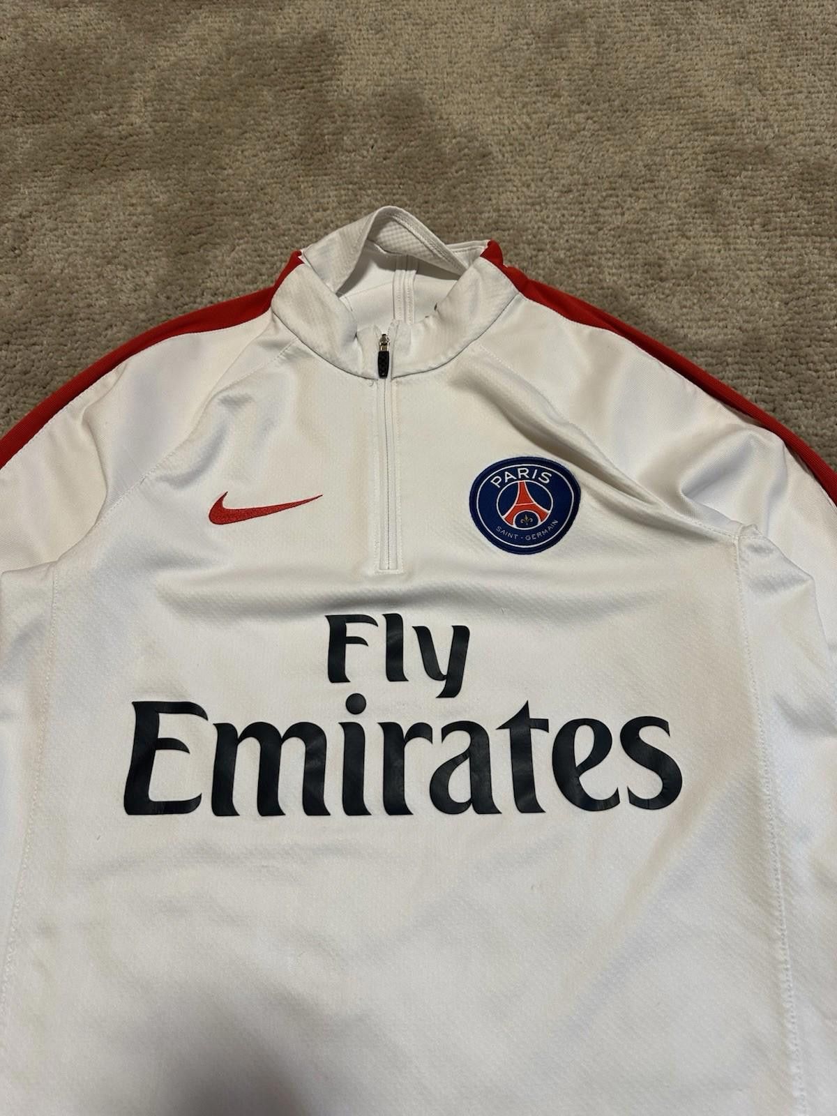 Nike FC PARIS SAINT GERMAIN 2016/2017 PSG SOCCER FOOTBALL SHIRT Size US S / EU 44-46 / 1 - 4 Thumbnail