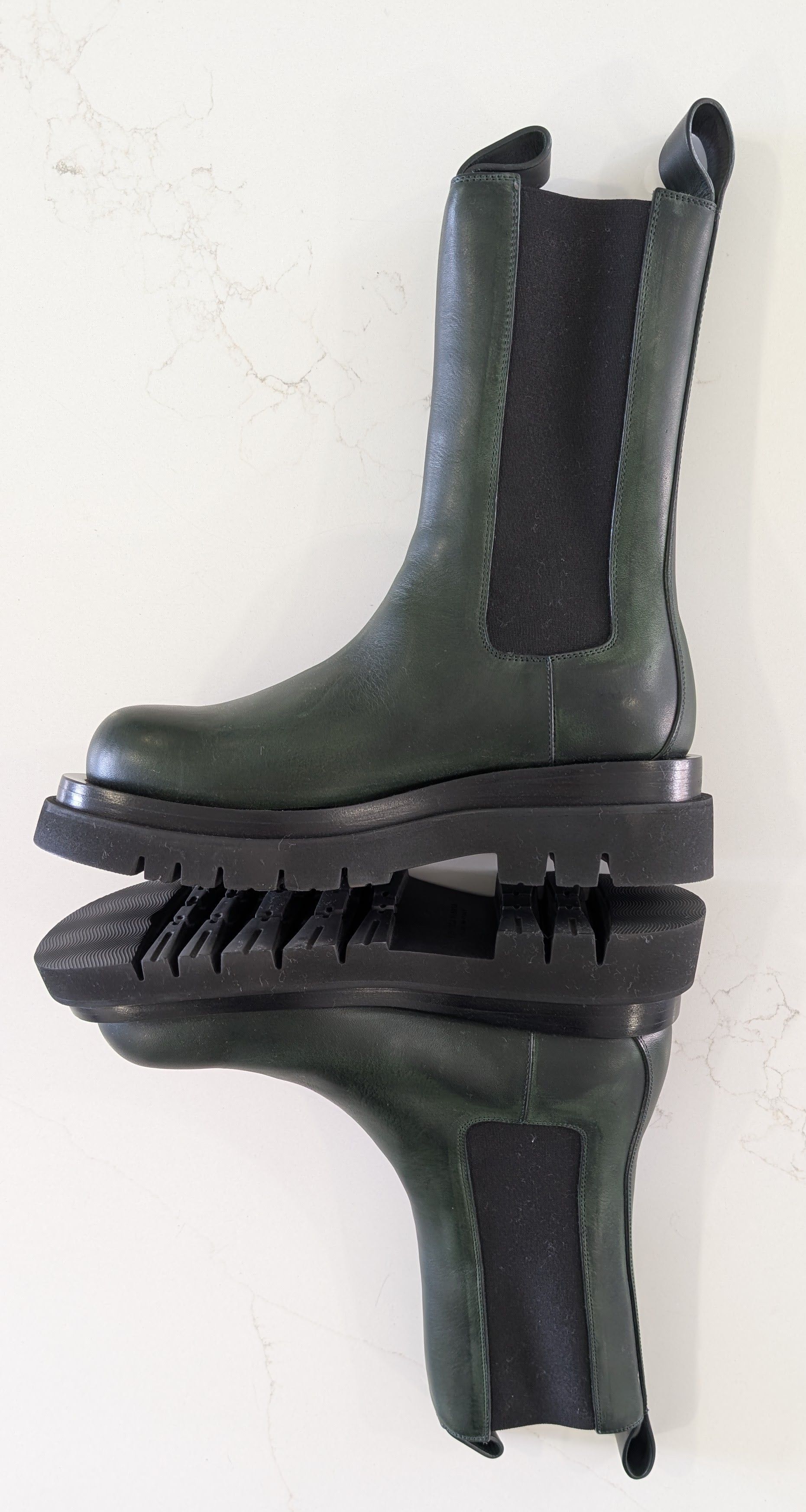 Bottega Veneta Bottega Veneta Lug Black Leather Chelsea Boots IT 37.5 Size US 7.5 / IT 37.5 - 6 Thumbnail