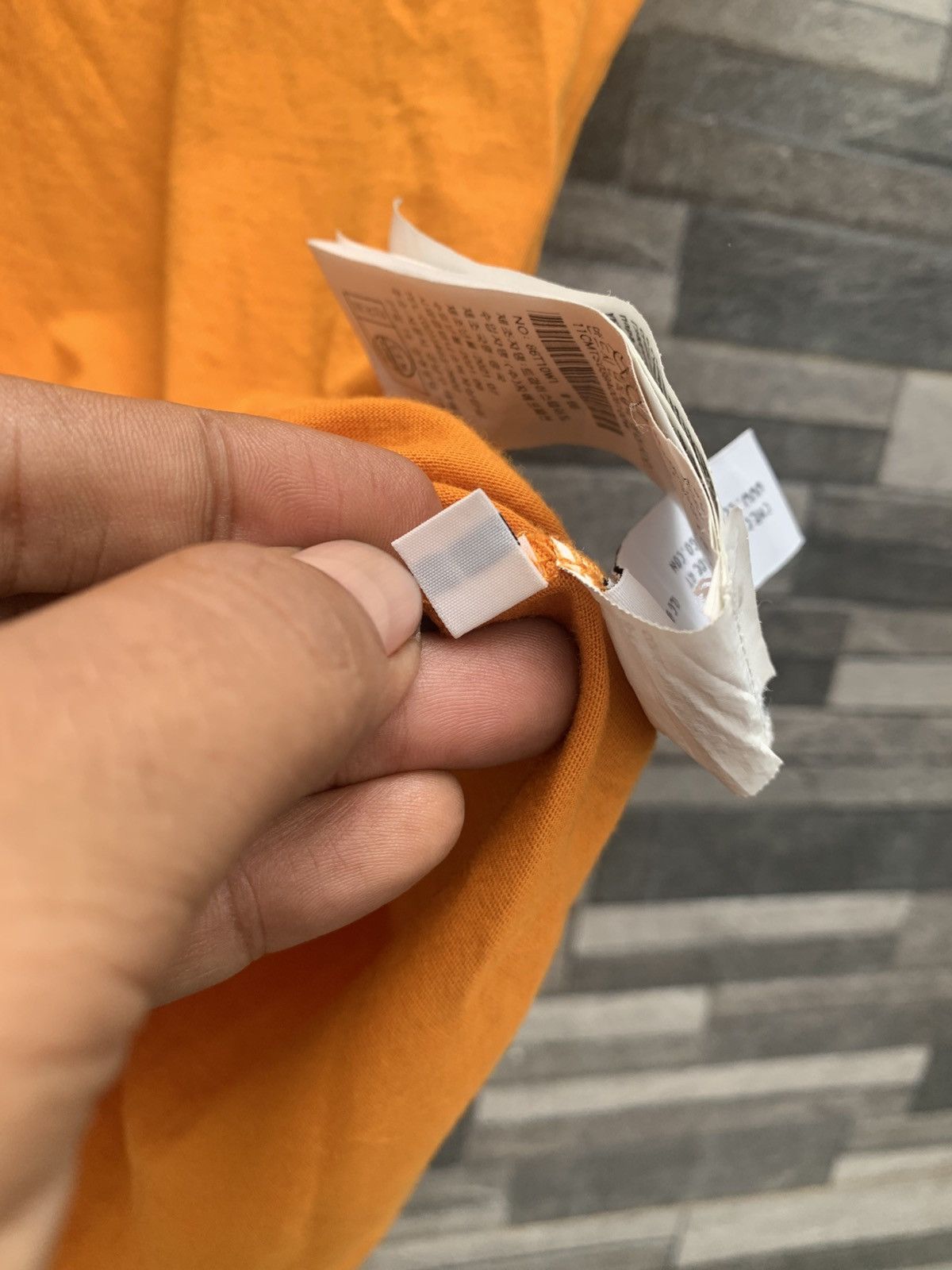 C.P. Company C.P Company Orange Logo Size US L / EU 52-54 / 3 - 12 Thumbnail